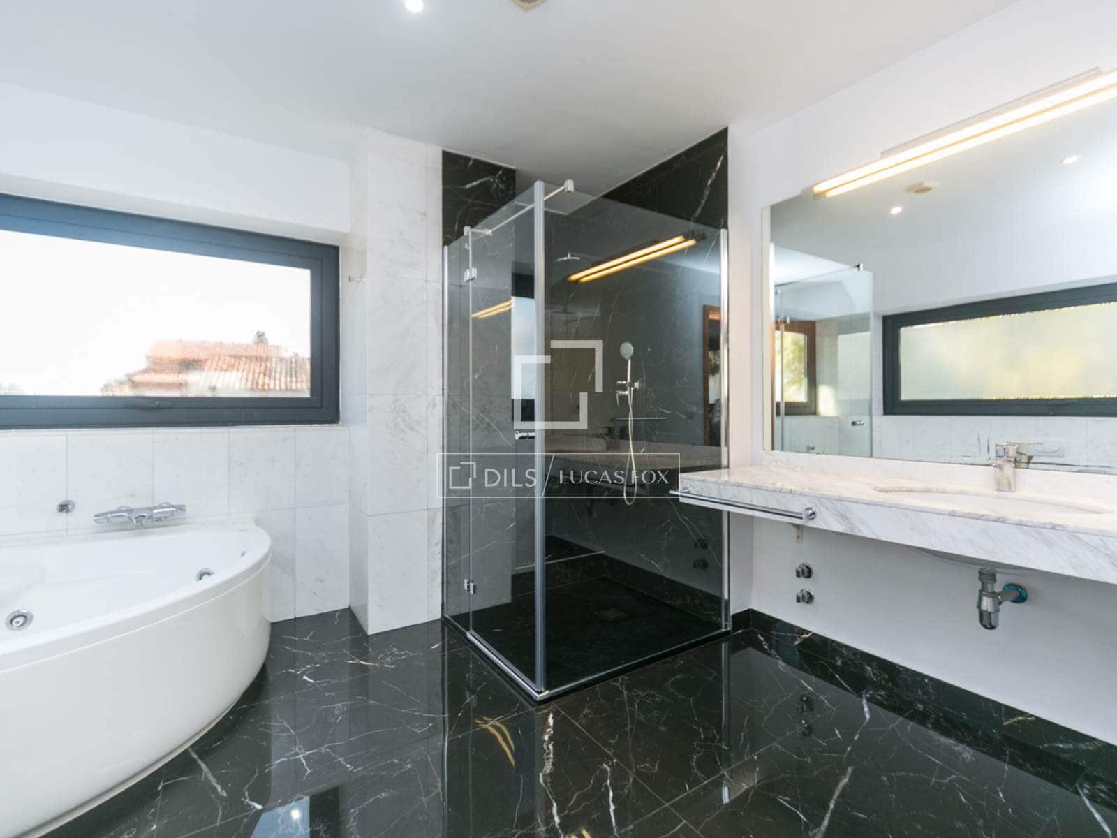 4 slaapkamer Villa te koop in Valldoreix met zwembad garage - € 1.950.000 (Ref: 9470125)