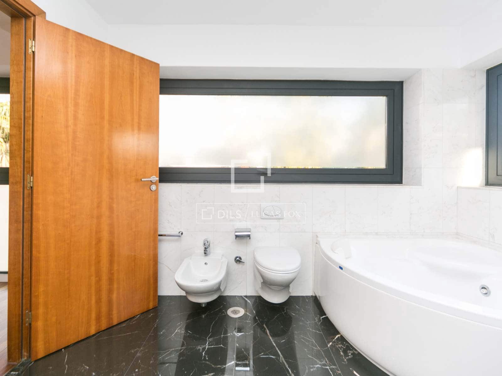 4 slaapkamer Villa te koop in Valldoreix met zwembad garage - € 1.950.000 (Ref: 9470125)