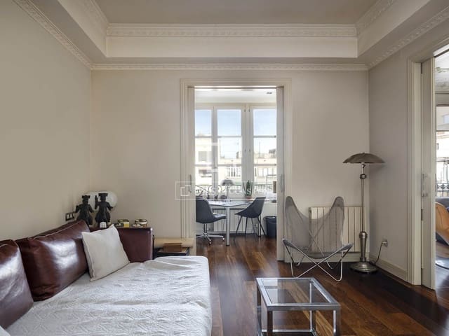 3 slaapkamer Appartement te huur in Barcelona stad - € 5.800 (Ref: 9471261)