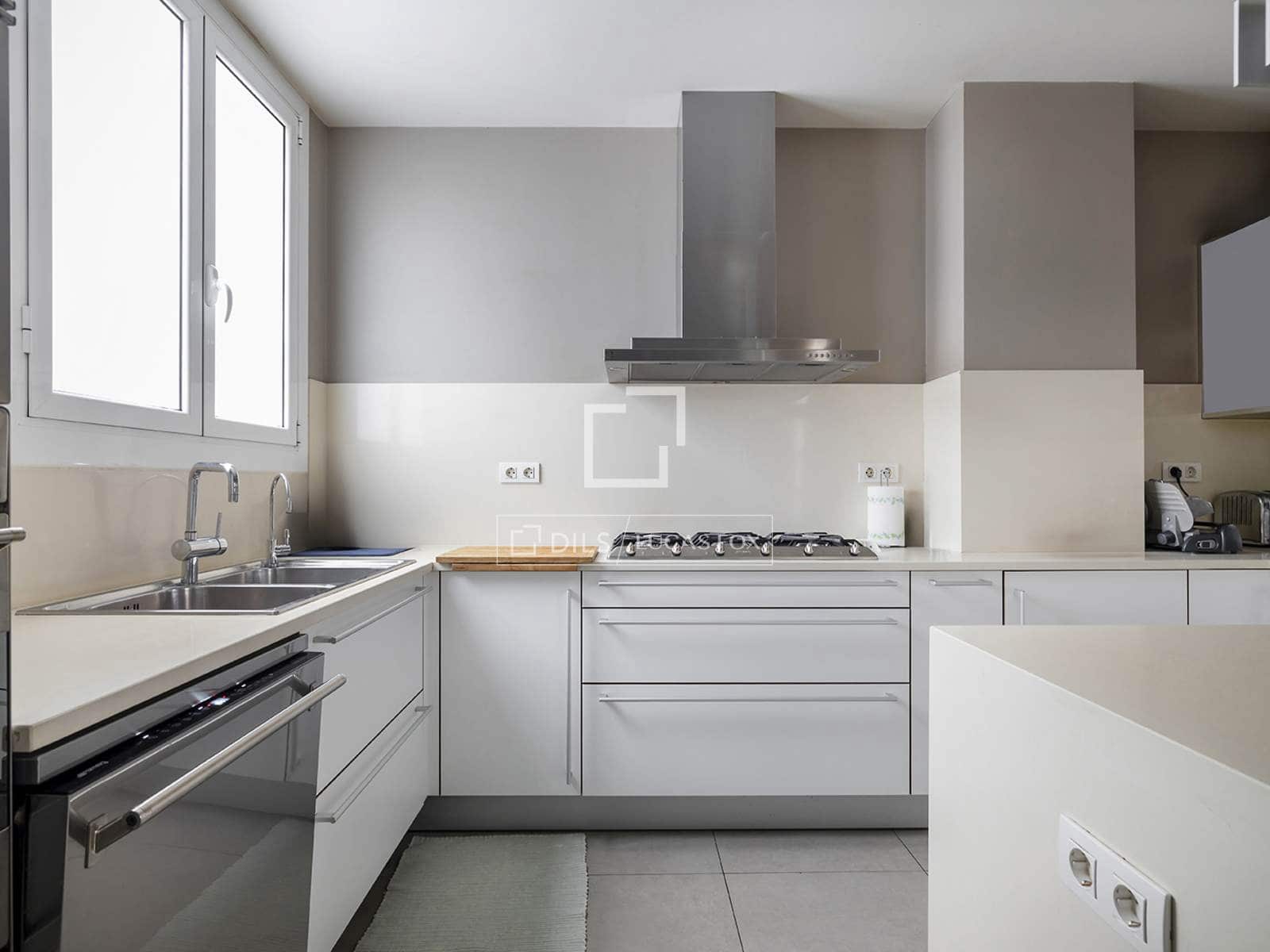 3 camera da letto Appartamento da affittare in Barcelona citta - 5.800 € (Rif: 9471261)