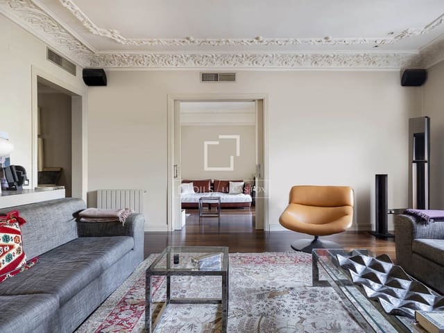 3 slaapkamer Appartement te huur in Barcelona stad - € 5.800 (Ref: 9471261)