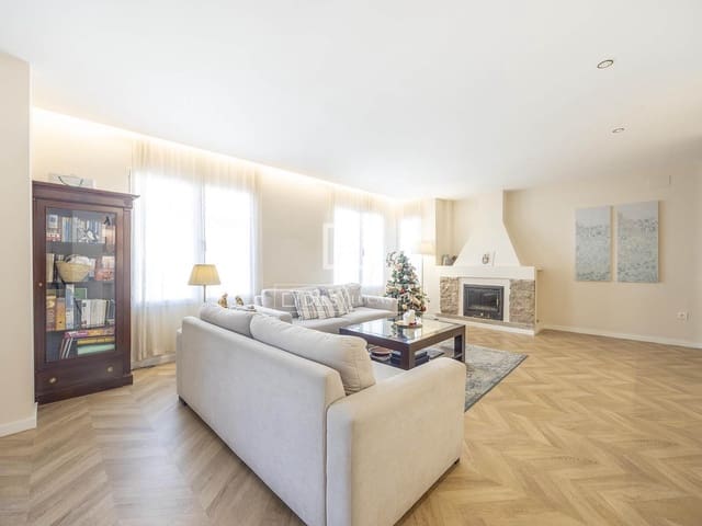 4 soveværelse Lejlighed til salg i Valencia by - € 820.000 (Ref: 9471487)