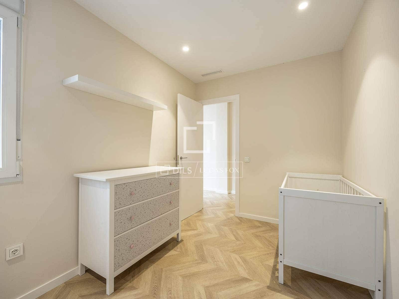 4 soveværelse Lejlighed til salg i Valencia by - € 820.000 (Ref: 9471487)