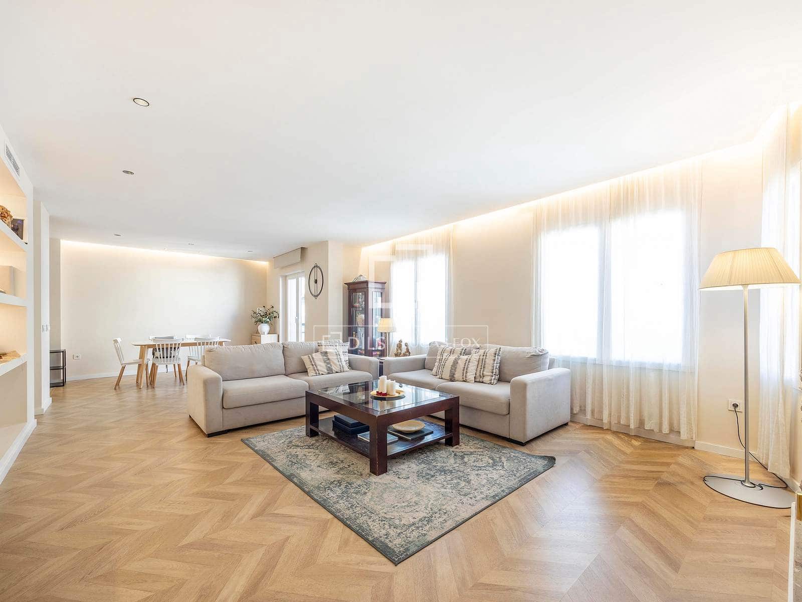 4 bedroom Apartment for sale in Valencia city - € 860,000 (Ref: 9471487)