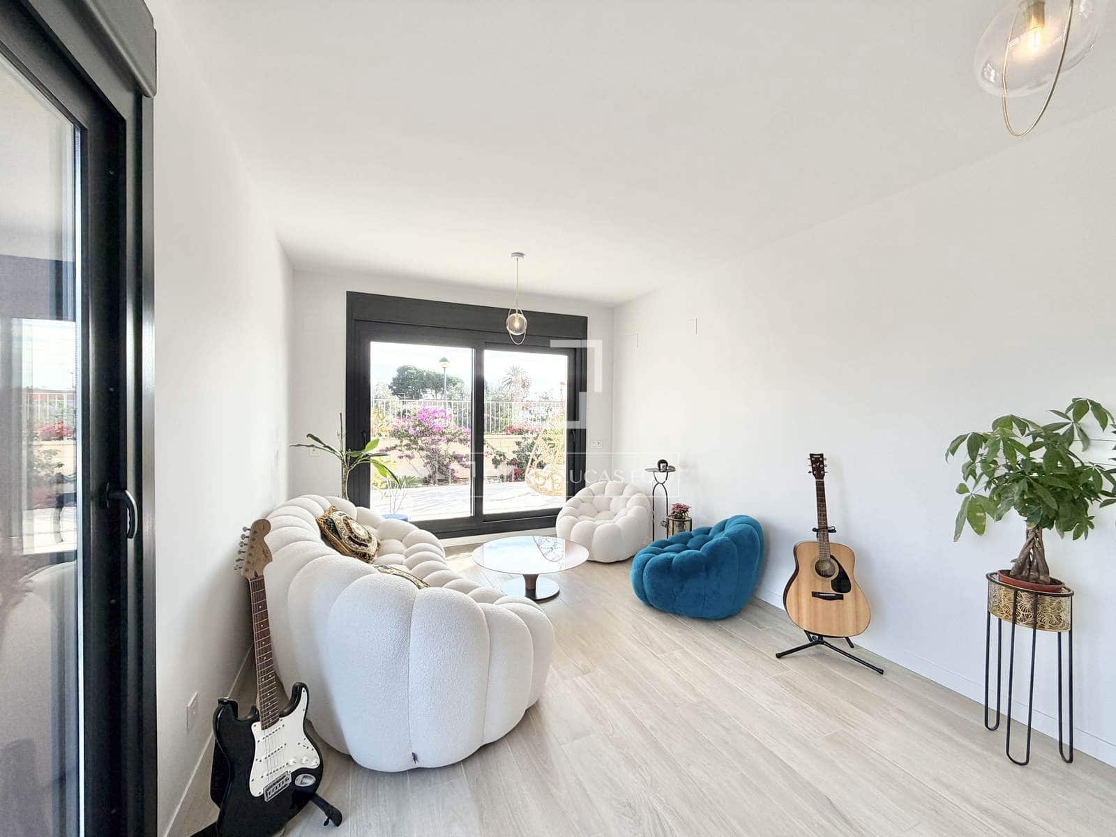 2 makuuhuone Huoneisto myytävänä paikassa San Juan de Alicante / Sant Joan d'Alacant mukana uima-altaan 
autotalli - 399 900 € (Ref: 9471568)