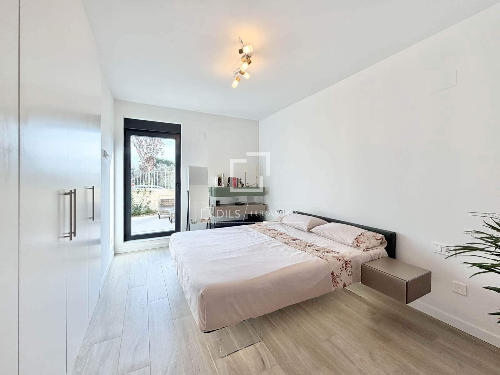 2 makuuhuone Huoneisto myytävänä paikassa San Juan de Alicante / Sant Joan d'Alacant mukana uima-altaan 
autotalli - 399 900 € (Ref: 9471568)