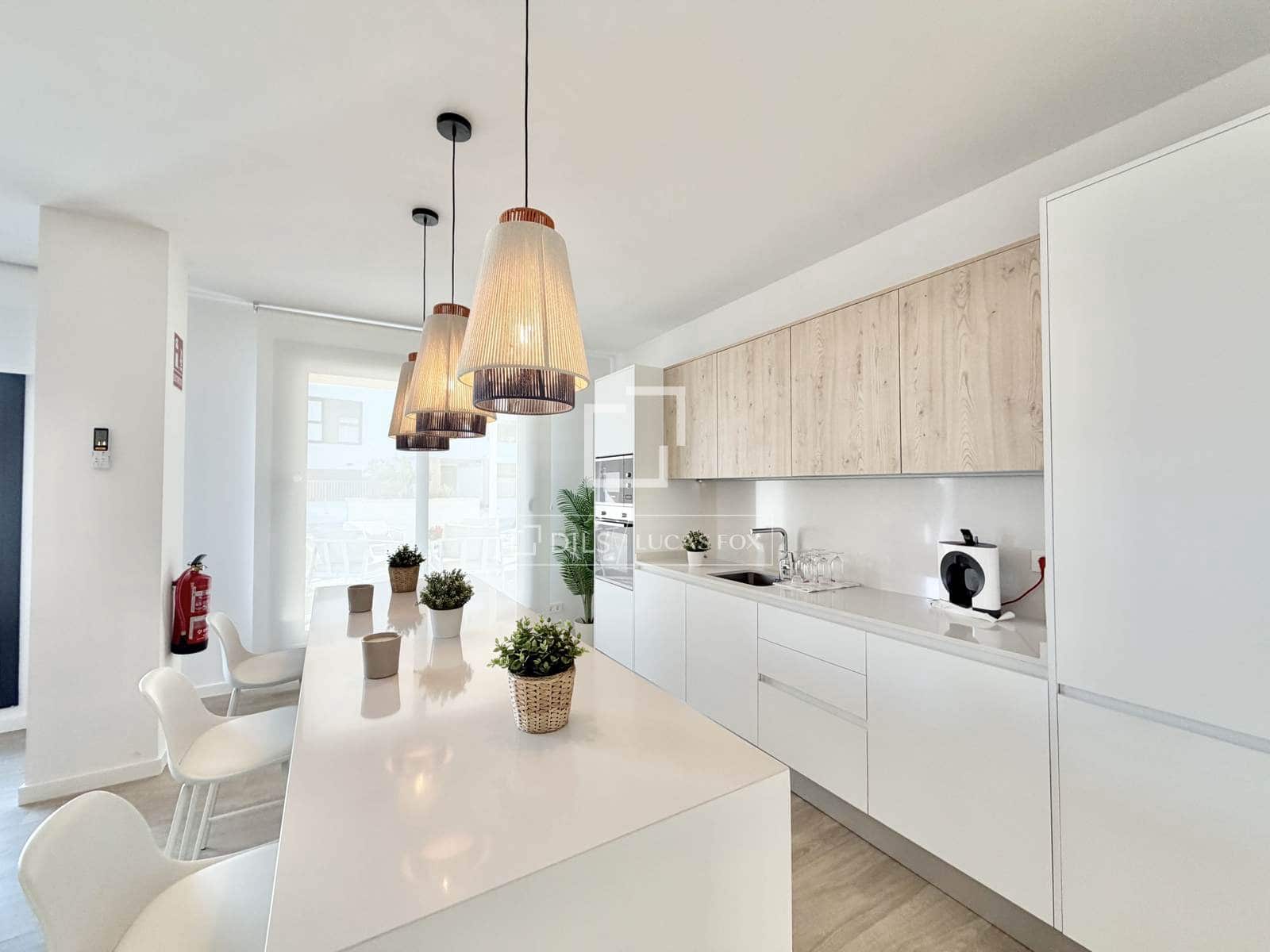 2 makuuhuone Huoneisto myytävänä paikassa San Juan de Alicante / Sant Joan d'Alacant mukana uima-altaan 
autotalli - 399 900 € (Ref: 9471568)