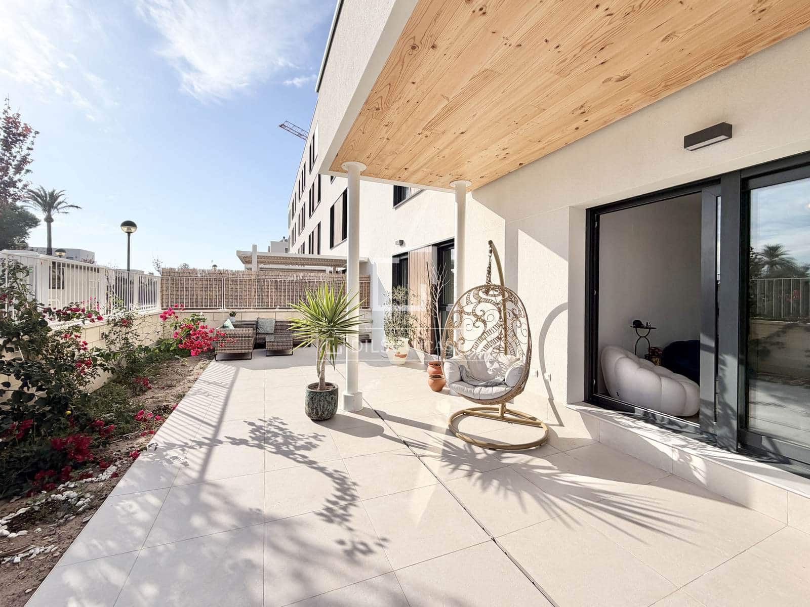 2 makuuhuone Huoneisto myytävänä paikassa San Juan de Alicante / Sant Joan d'Alacant mukana uima-altaan 
autotalli - 399 900 € (Ref: 9471568)