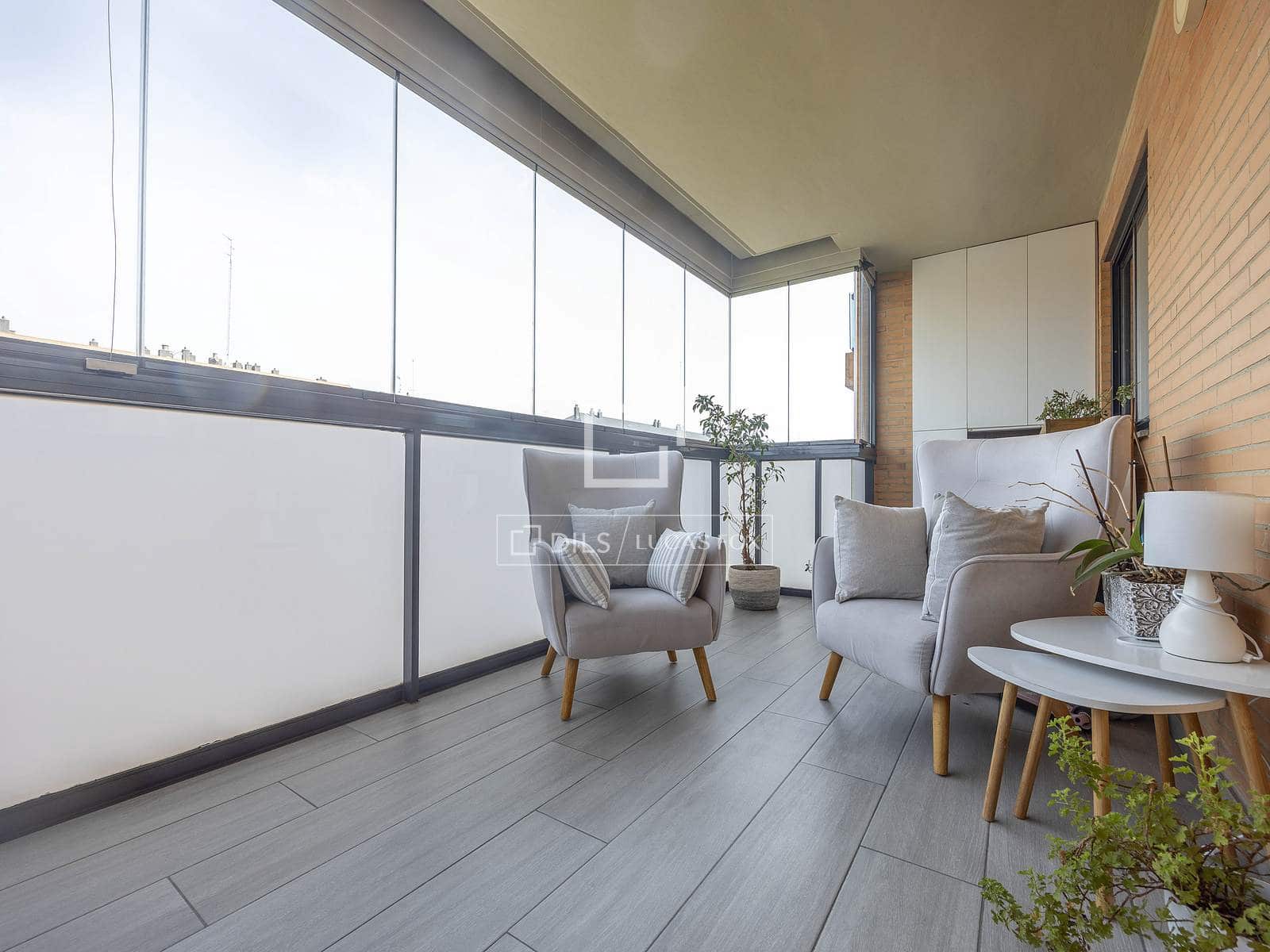 3 Zimmer Apartment zu verkaufen in Valencia Stadt mit Pool Garage - 850.000 € (Ref: 9471569)