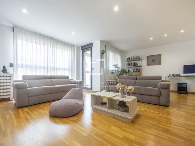 3 Zimmer Apartment zu verkaufen in València Stadt mit Pool Garage - 850.000 € (Ref: 9471569)