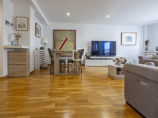 3 Zimmer Apartment zu verkaufen in València Stadt mit Pool Garage - 850.000 € (Ref: 9471569)