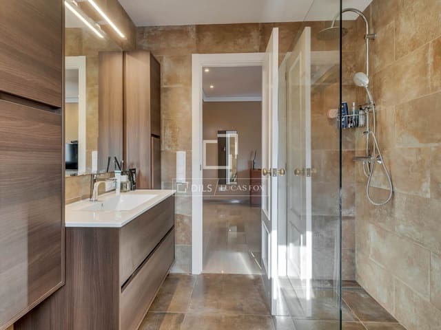 Chalet de 6 habitaciones en Dénia en venta con piscina garaje - 1.250.000 € (Ref: 9471639)