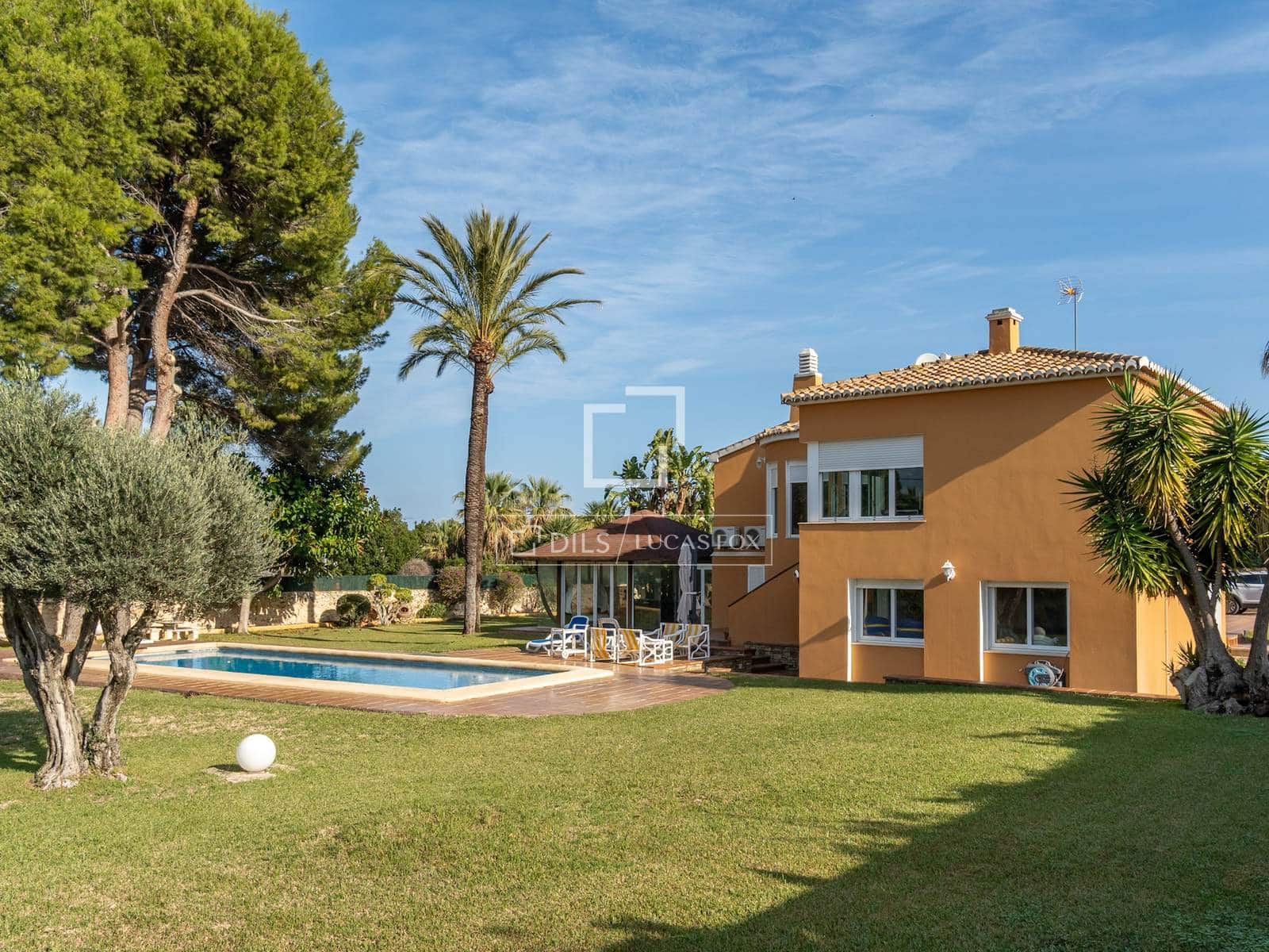 6 sovrum Villa till salu i Denia med pool garage - 1 250 000 € (Ref: 9471639)