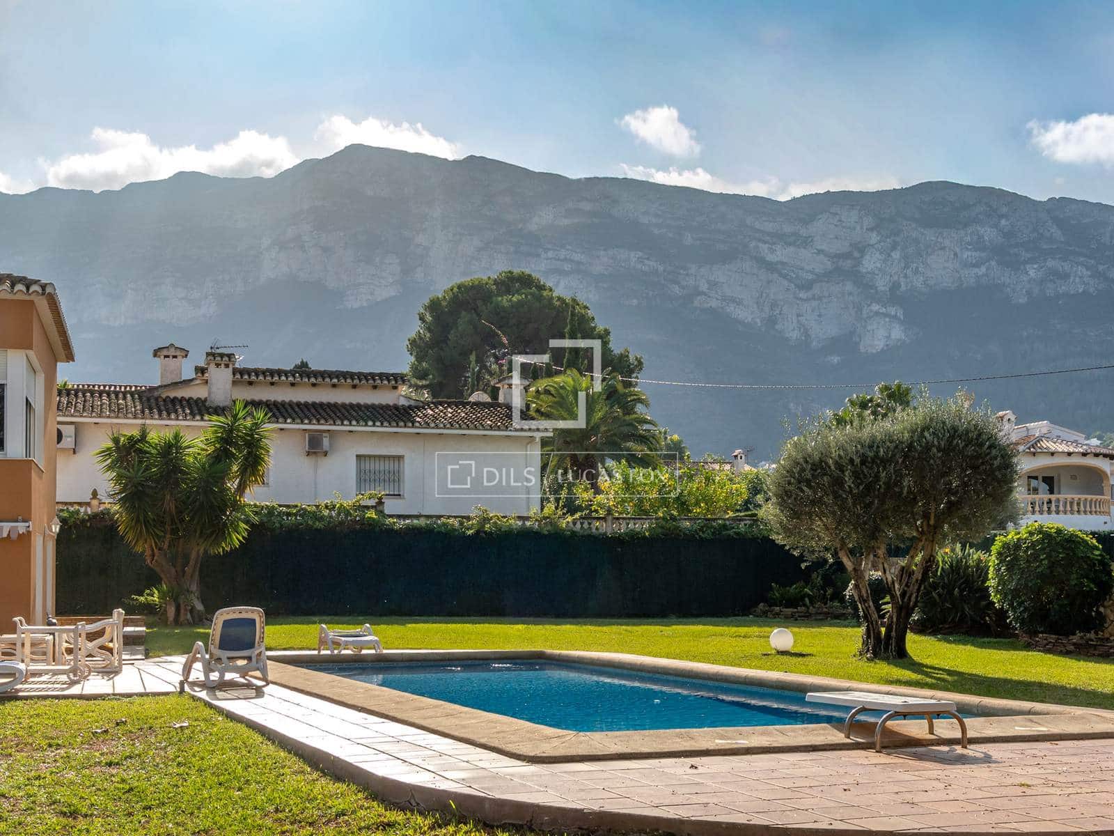 6 sovrum Villa till salu i Denia med pool garage - 1 250 000 € (Ref: 9471639)