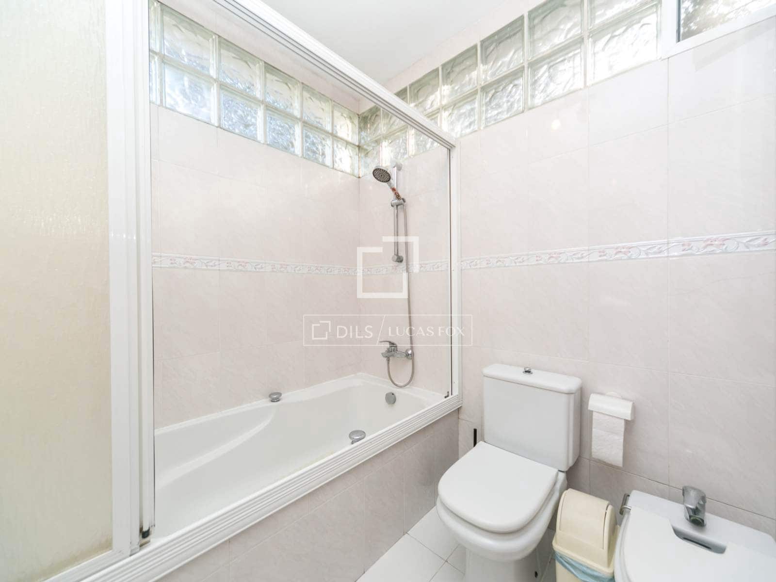 5 chambre Villa/Maison à vendre à Gava avec piscine garage - 1 650 000 € (Ref: 9471715)