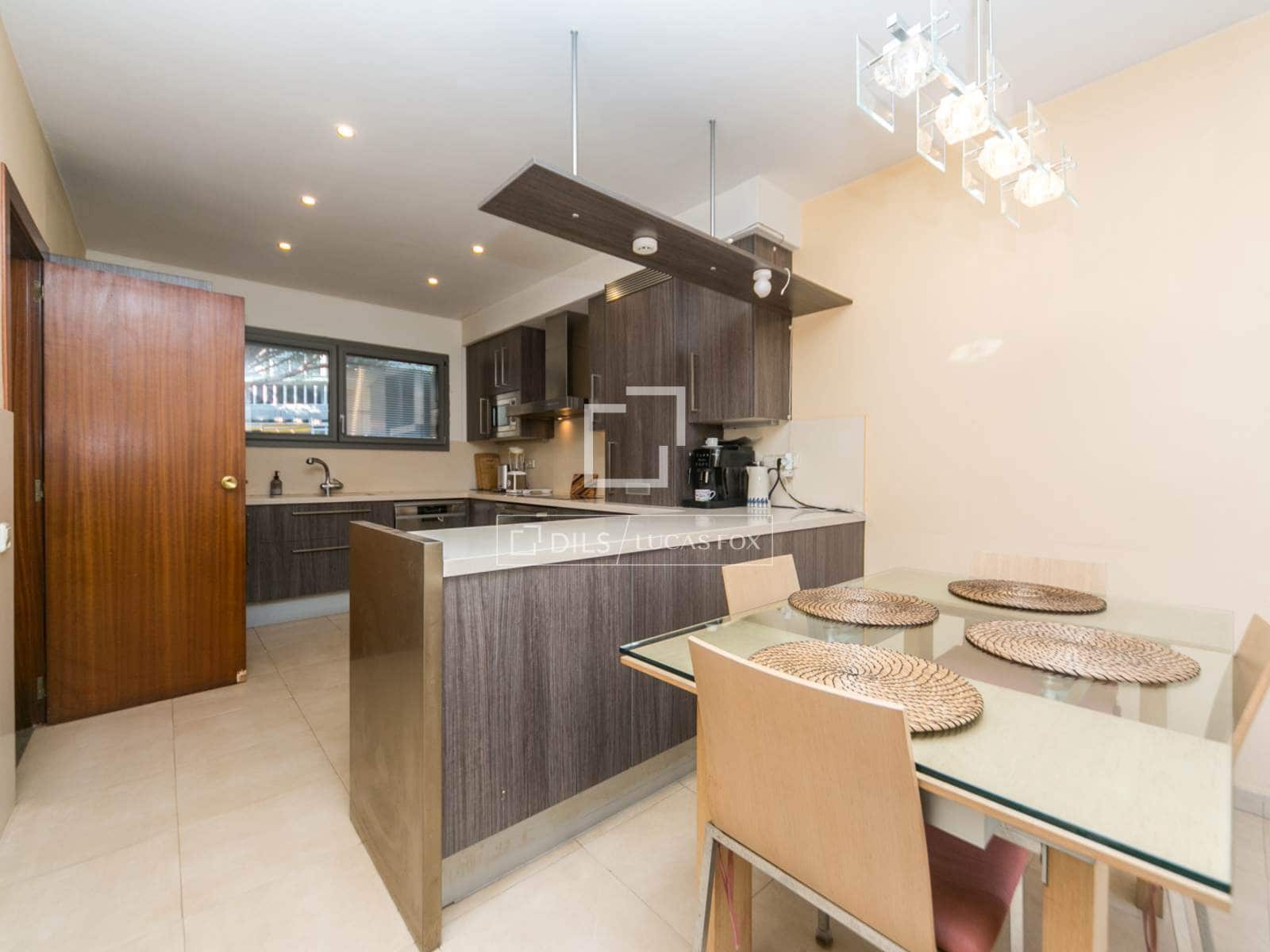 5 chambre Villa/Maison à vendre à Gava avec piscine garage - 1 650 000 € (Ref: 9471715)