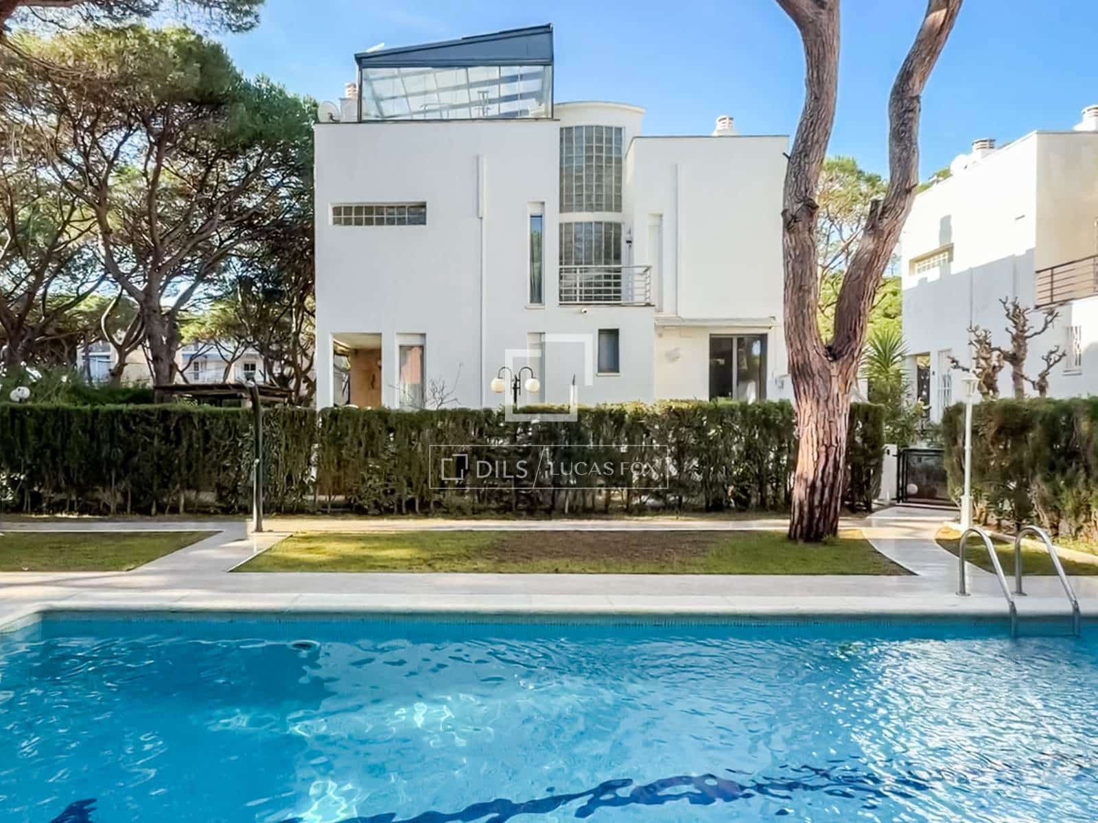 5 chambre Villa/Maison à vendre à Gava avec piscine garage - 1 650 000 € (Ref: 9471715)