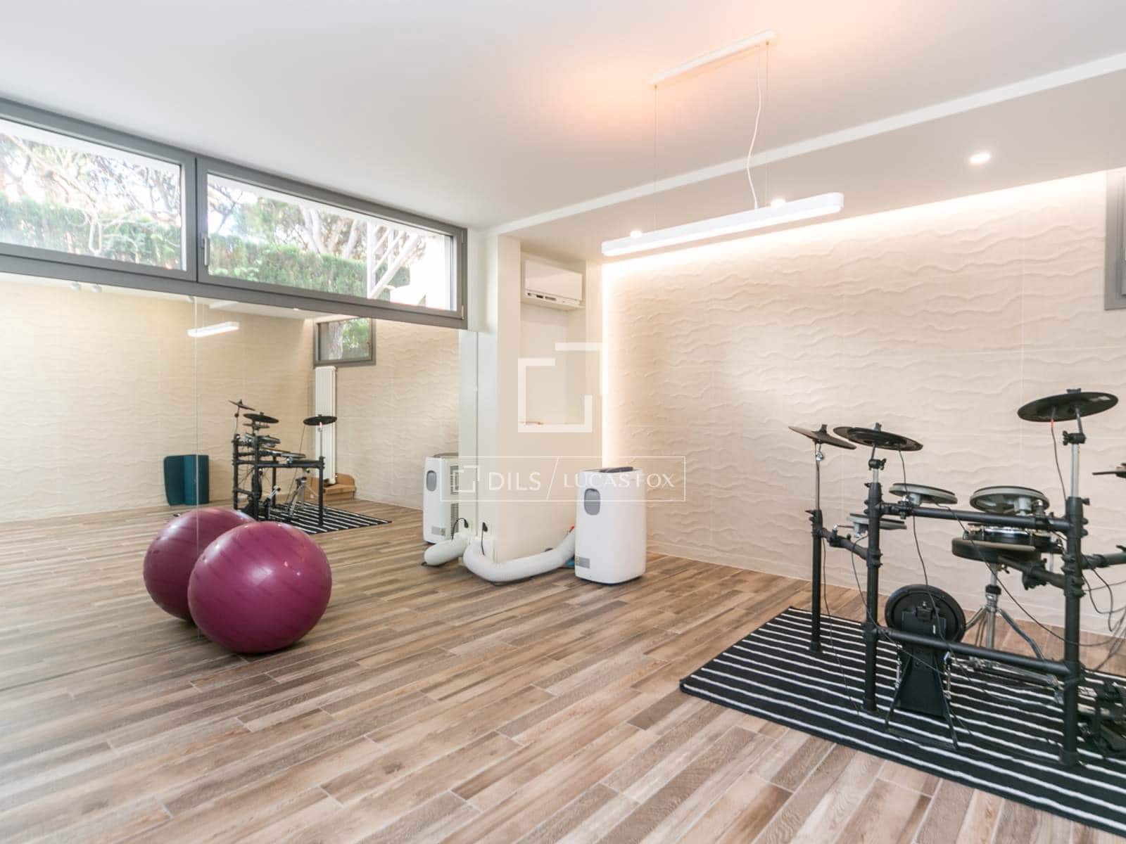 5 chambre Villa/Maison à vendre à Gava avec piscine garage - 1 650 000 € (Ref: 9471715)