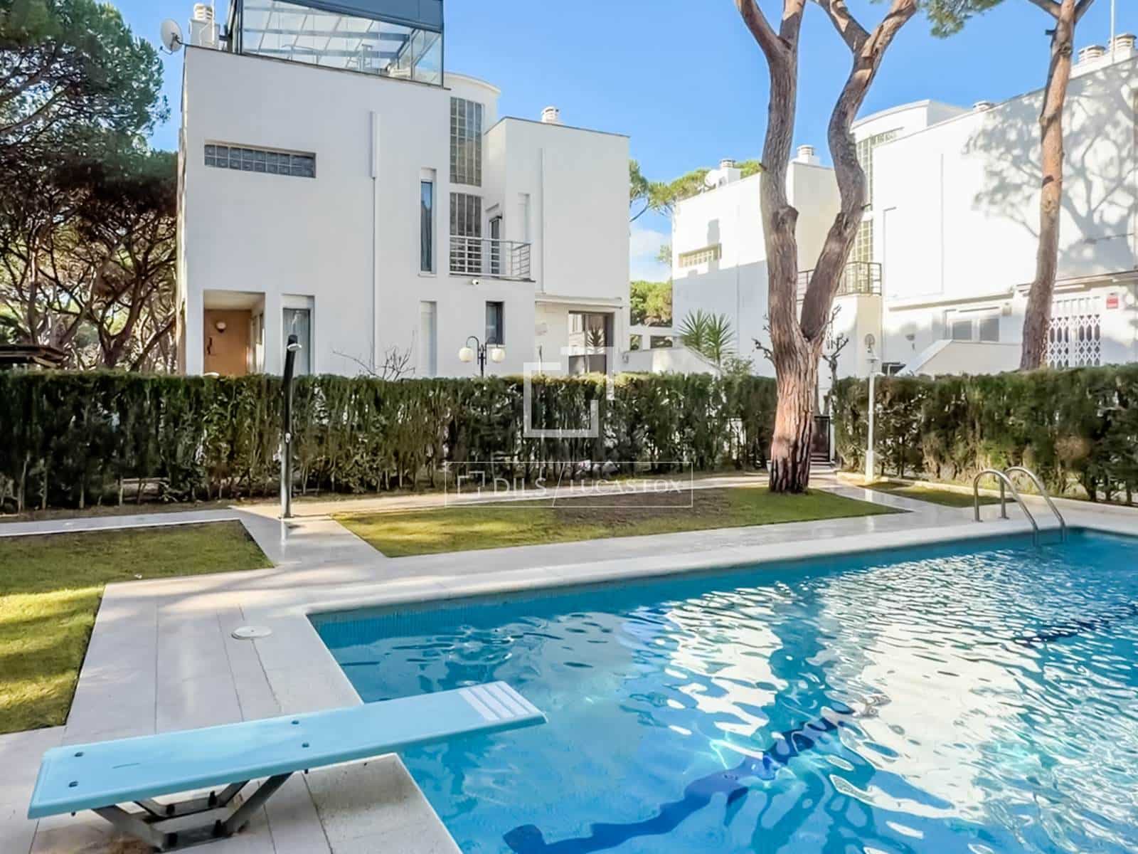 5 chambre Villa/Maison à vendre à Gava avec piscine garage - 1 650 000 € (Ref: 9471715)