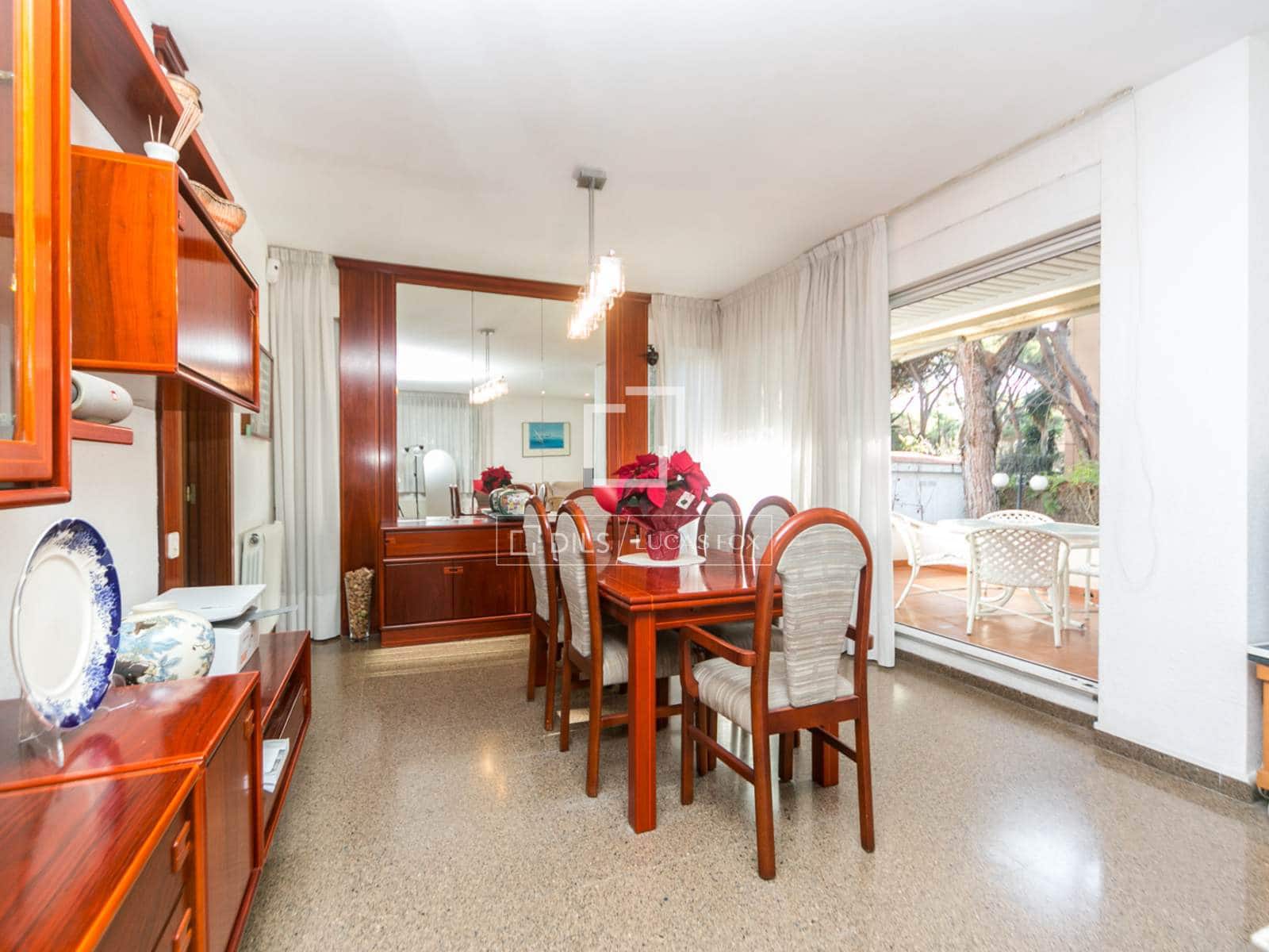 5 slaapkamer Villa te huur in Gava met zwembad garage - € 6.500 (Ref: 9471716)