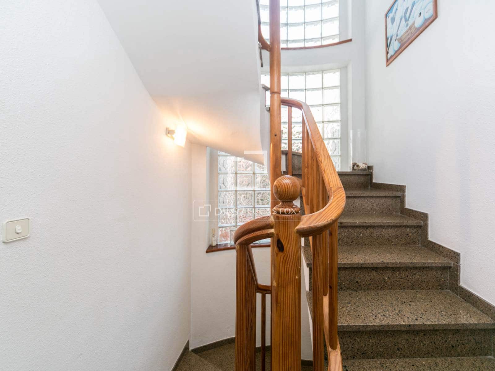 5 slaapkamer Villa te huur in Gava met zwembad garage - € 6.500 (Ref: 9471716)