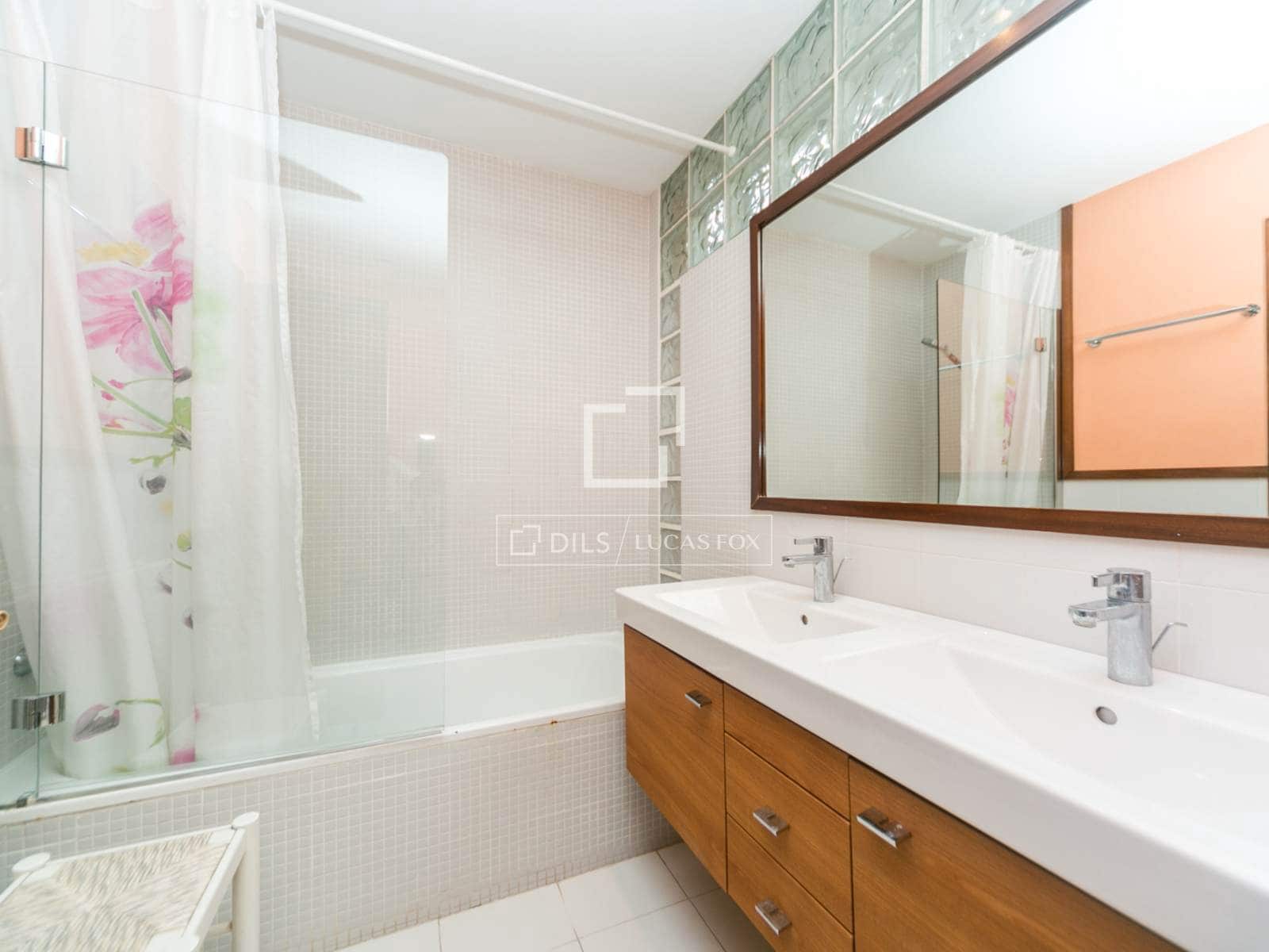 5 slaapkamer Villa te huur in Gava met zwembad garage - € 6.500 (Ref: 9471716)