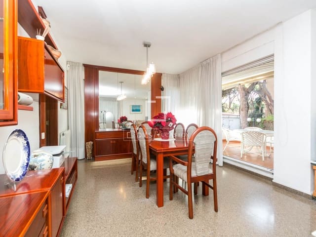 5 Zimmer Villa zu vermieten in Gavà mit Pool Garage - 6.500 € (Ref: 9471716)