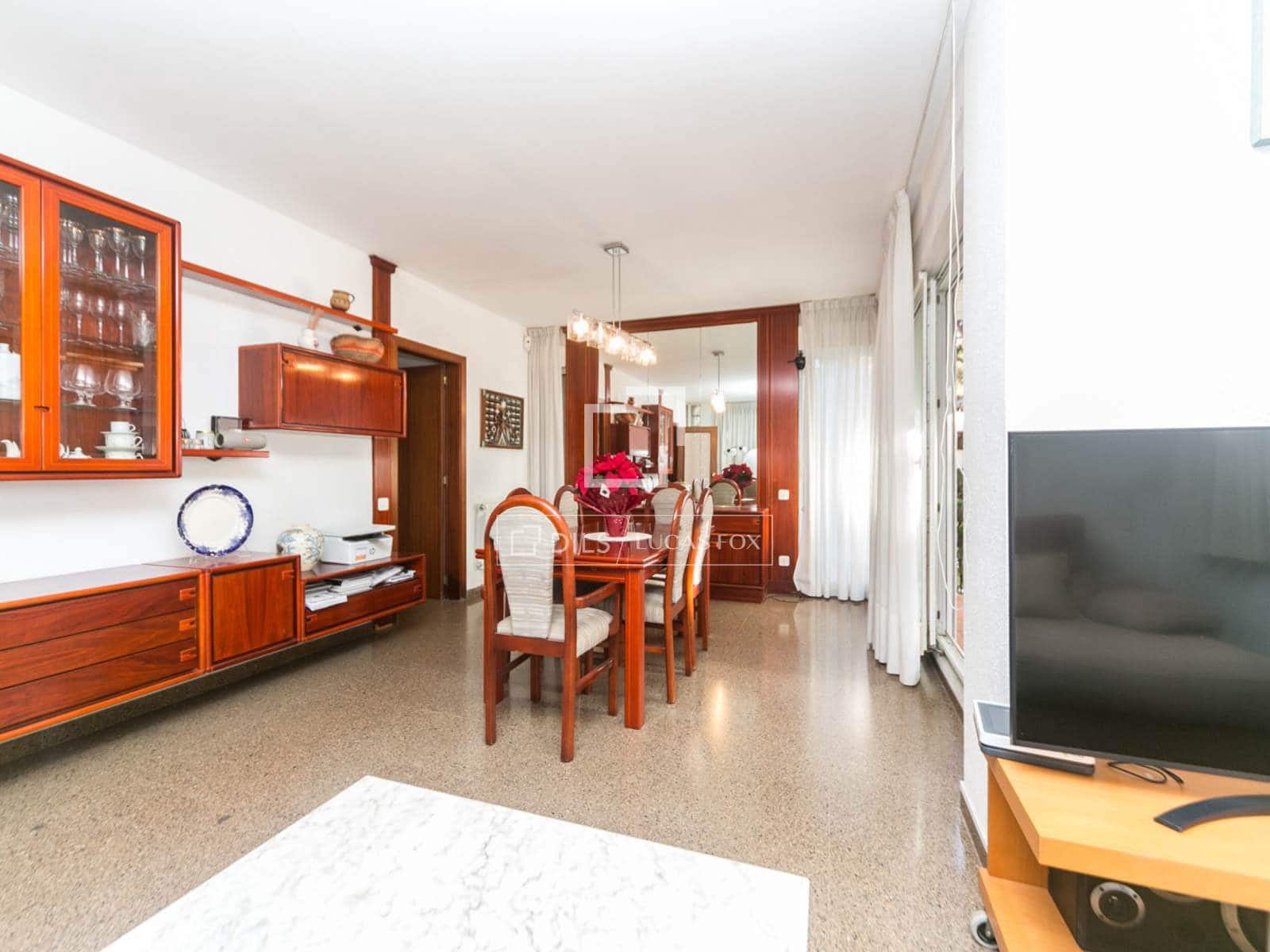 5 slaapkamer Villa te huur in Gava met zwembad garage - € 6.500 (Ref: 9471716)