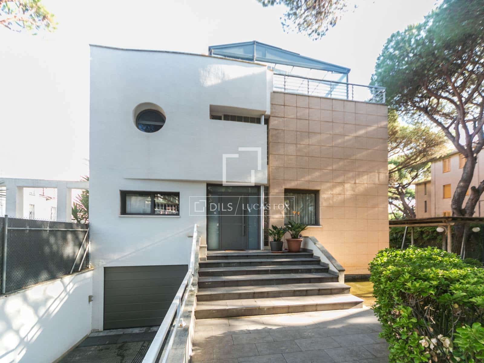 5 slaapkamer Villa te huur in Gava met zwembad garage - € 6.500 (Ref: 9471716)