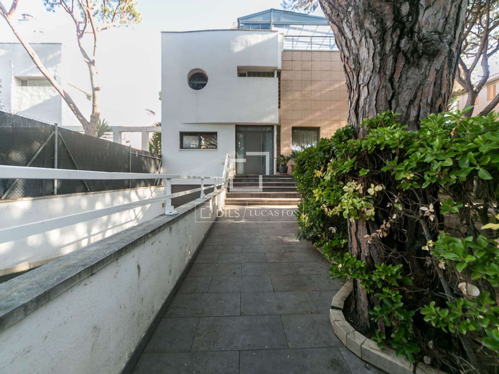 5 slaapkamer Villa te huur in Gava met zwembad garage - € 6.500 (Ref: 9471716)