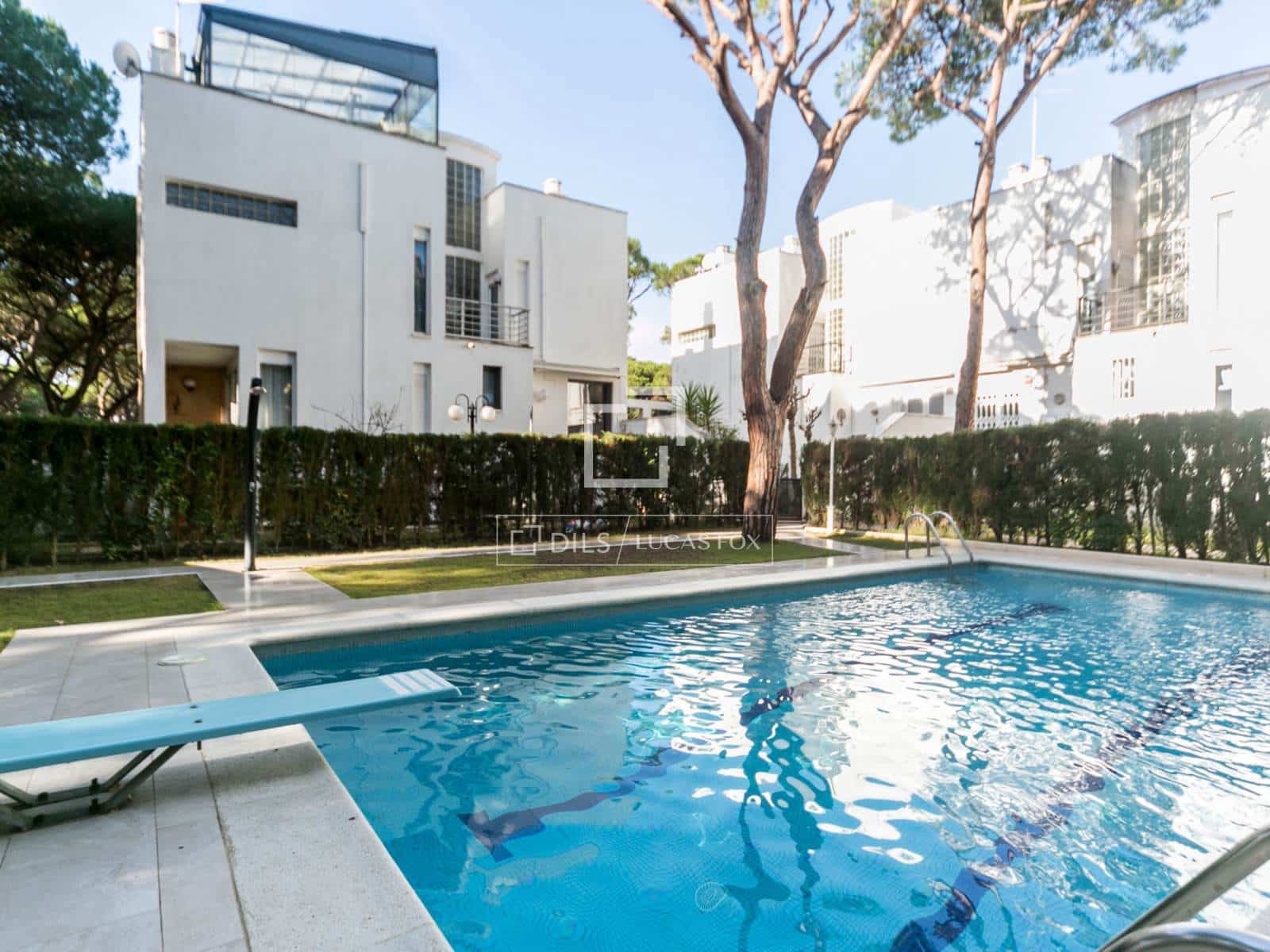 5 slaapkamer Villa te huur in Gava met zwembad garage - € 6.500 (Ref: 9471716)