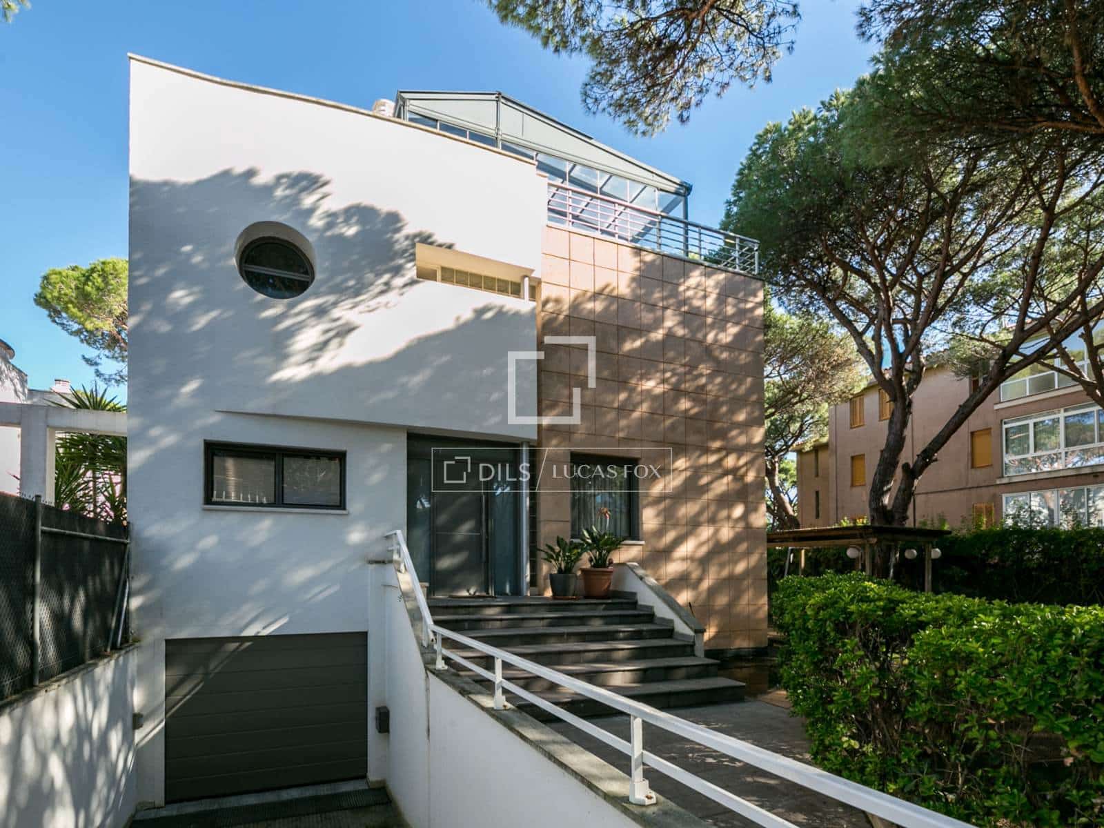 5 slaapkamer Villa te huur in Gava met zwembad garage - € 6.500 (Ref: 9471716)