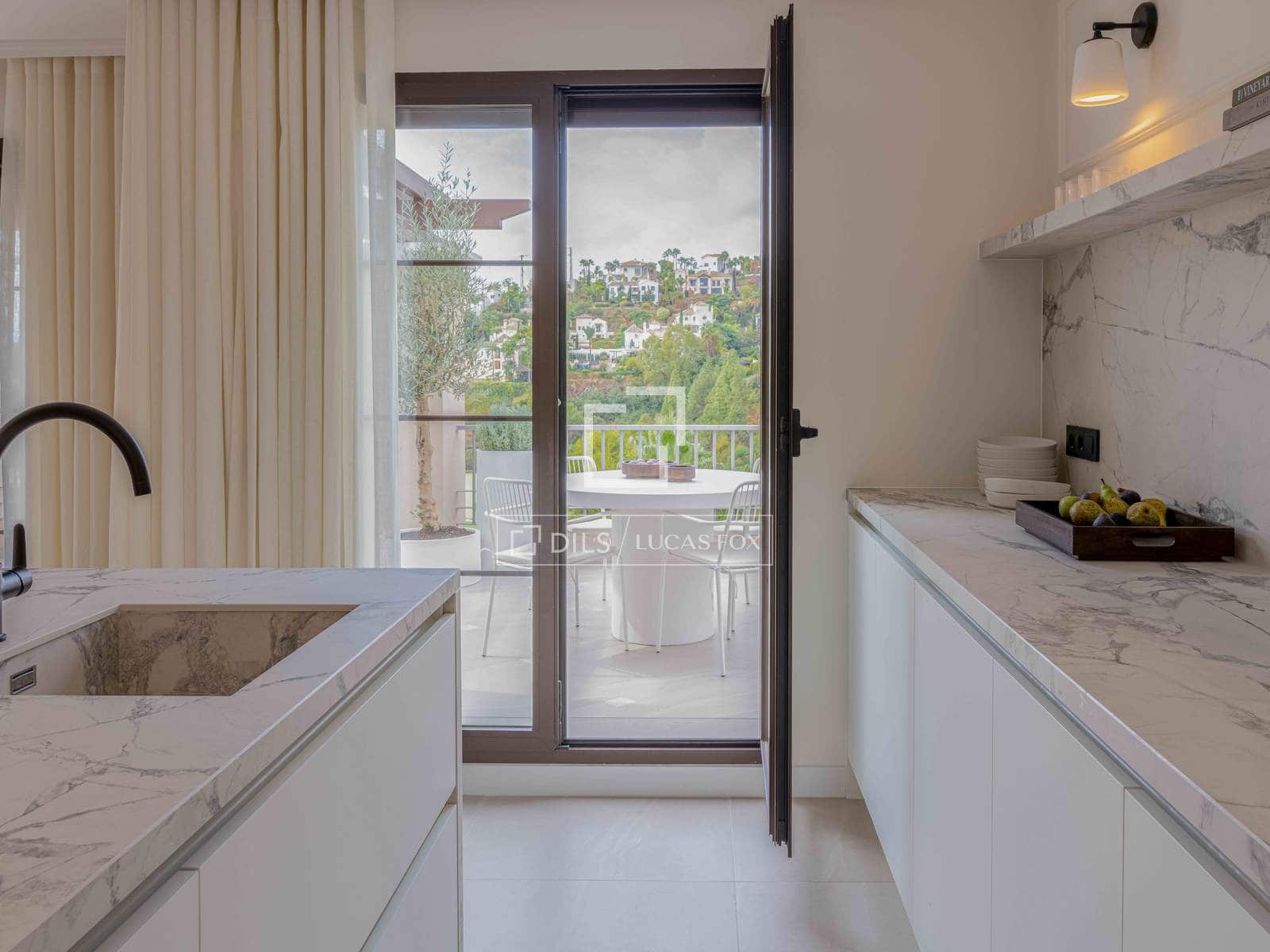 3 bedroom Apartment for sale in Marbella with pool garage - € 849,000 (Ref: 9473394)