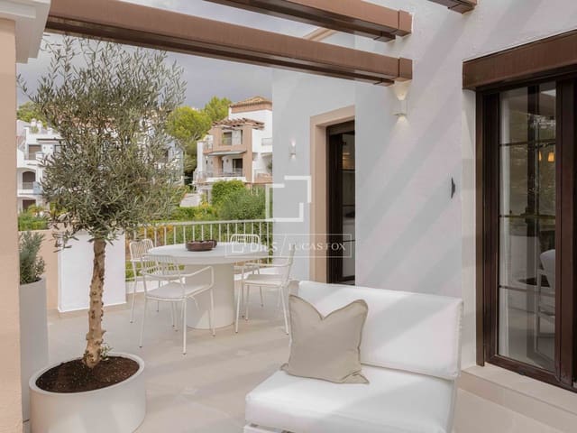 Apartamento de 3 habitaciones en Marbella en venta con piscina garaje - 849.000 € (Ref: 9473394)