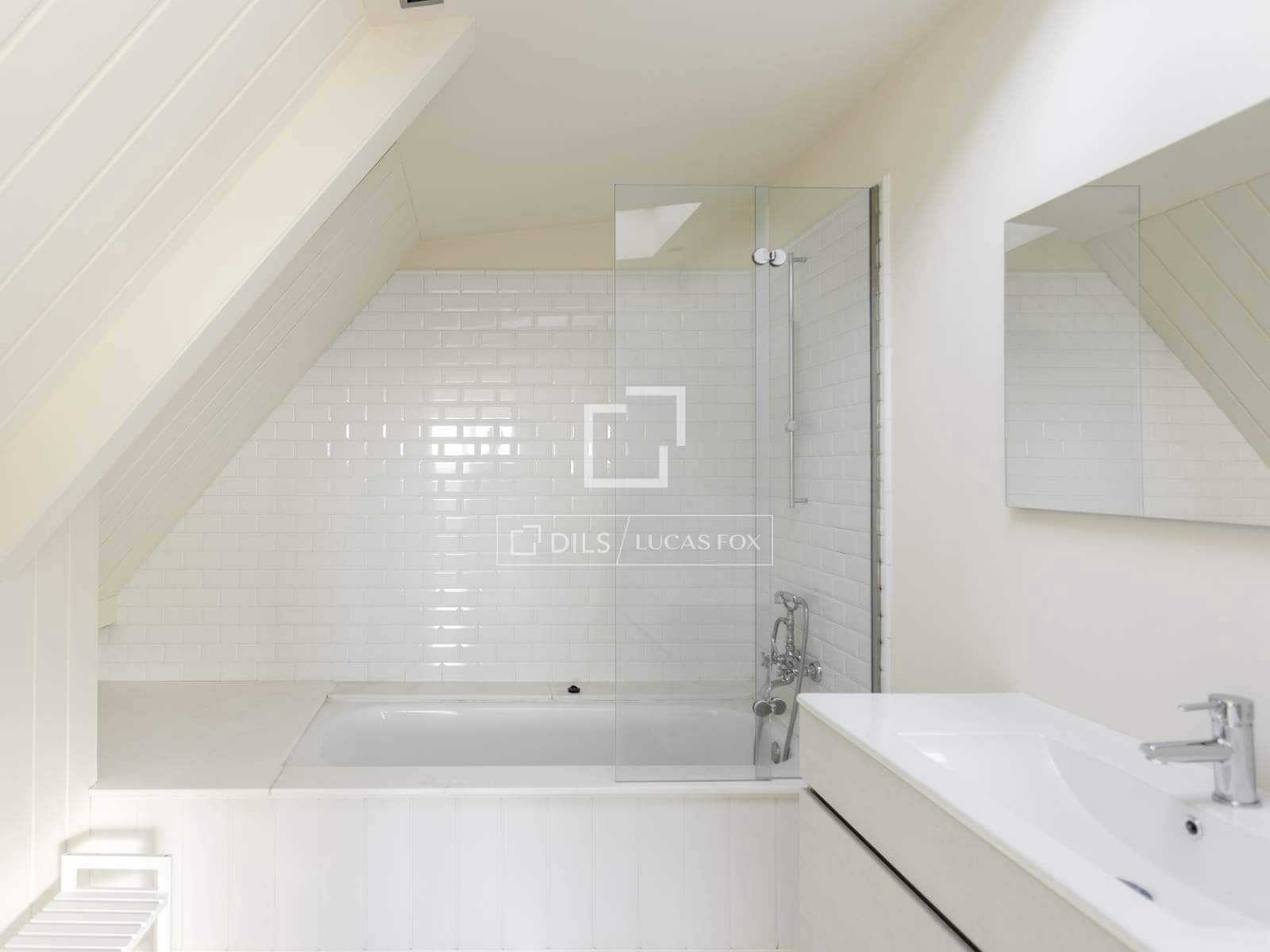 6 bedroom Apartment for rent in Madrid city with pool garage - € 8,250 (Ref: 9473454)