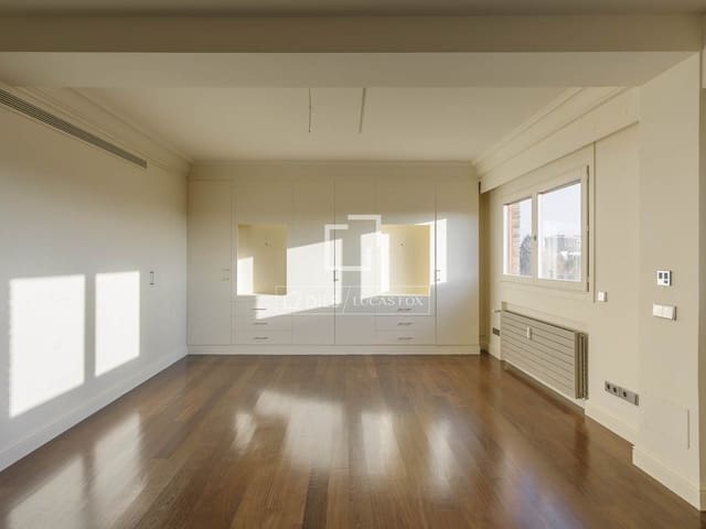 Apartamento de 6 habitaciones en Nueva España, Madrid ciudad en alquiler - 8.250 € (Ref: 9473454)