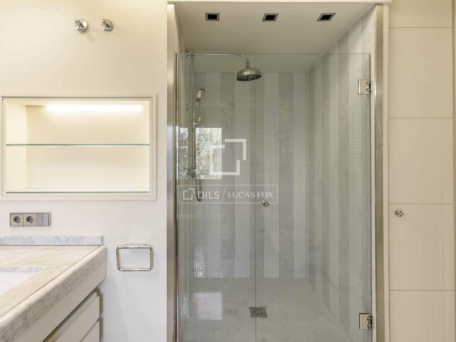 6 bedroom Apartment for rent in Madrid city with pool garage - € 8,250 (Ref: 9473454)