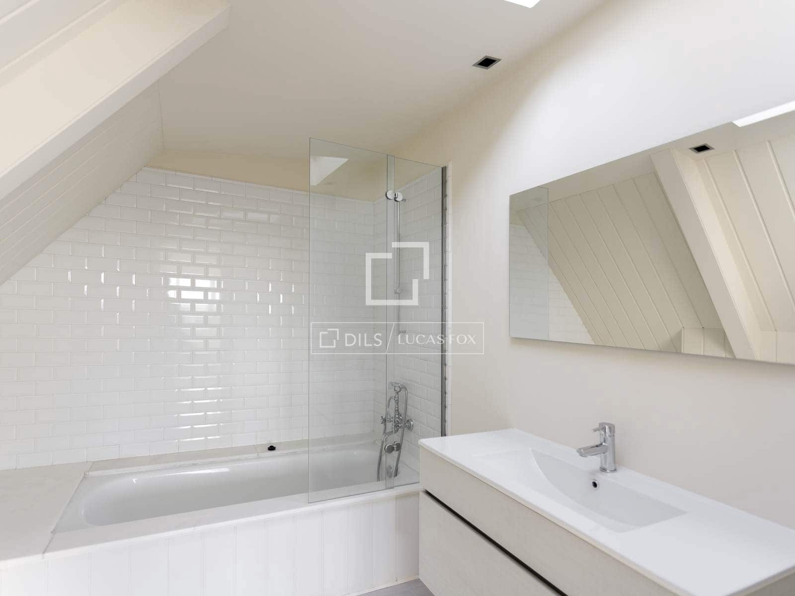 6 bedroom Apartment for rent in Madrid city with pool garage - € 8,250 (Ref: 9473454)