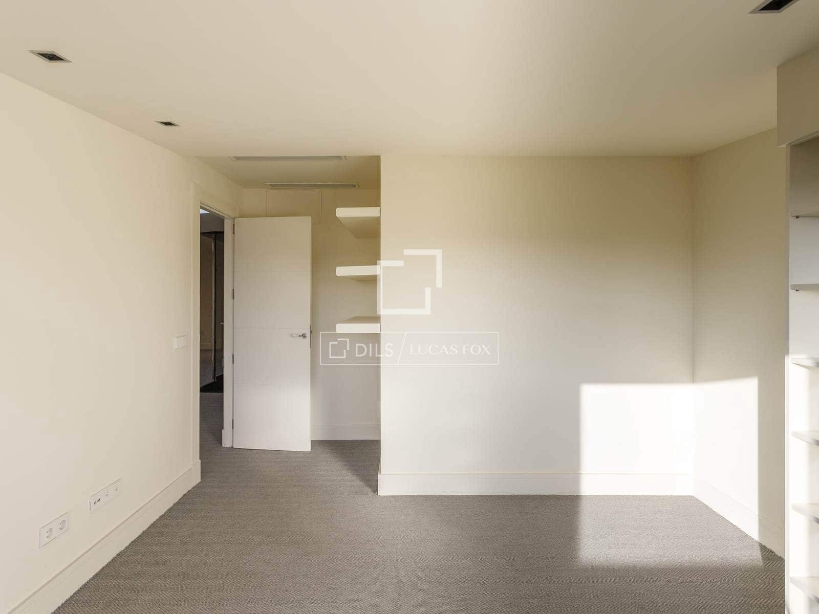 6 bedroom Apartment for rent in Madrid city with pool garage - € 8,250 (Ref: 9473454)