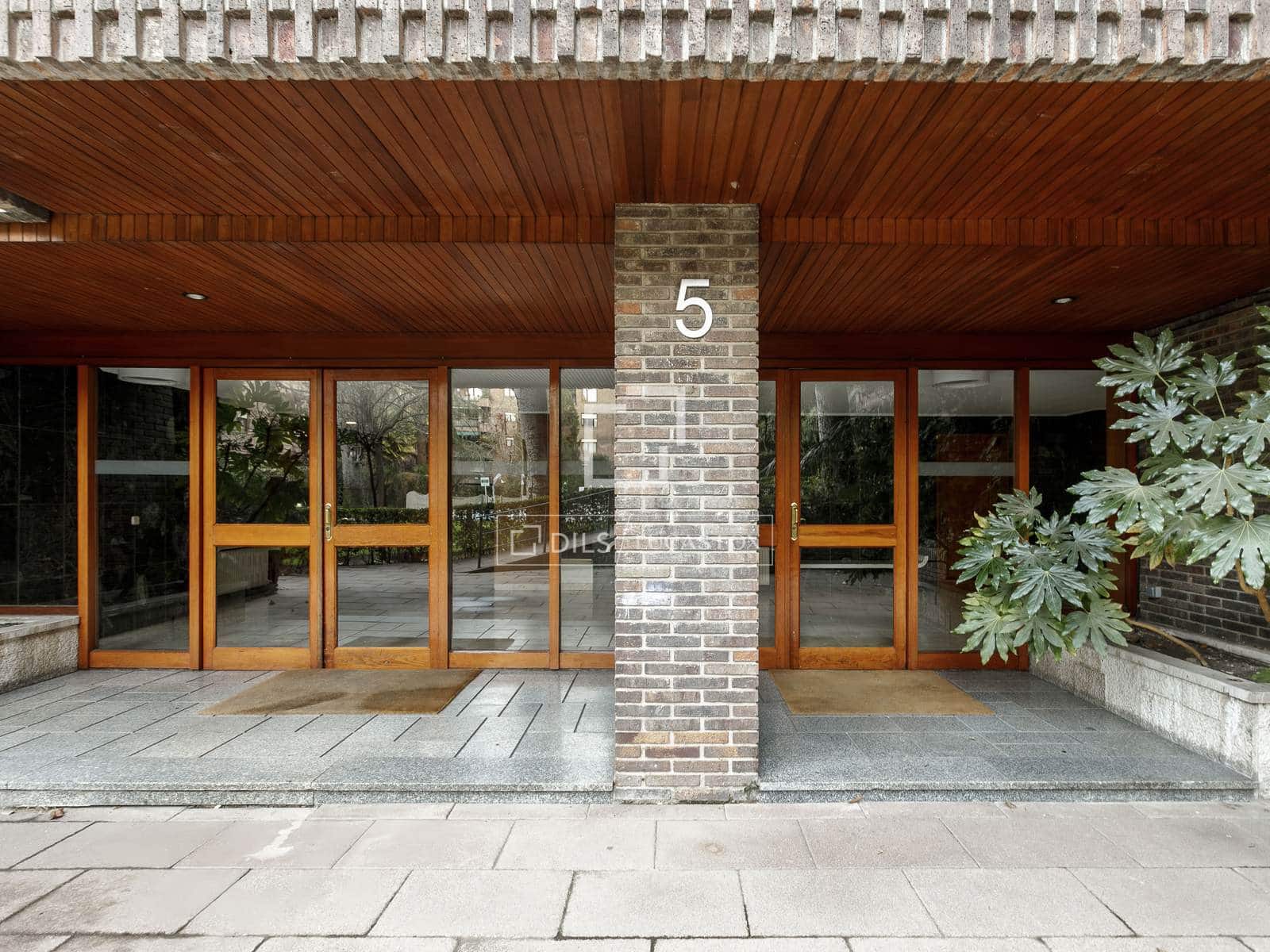 6 bedroom Apartment for rent in Madrid city with pool garage - € 8,250 (Ref: 9473454)