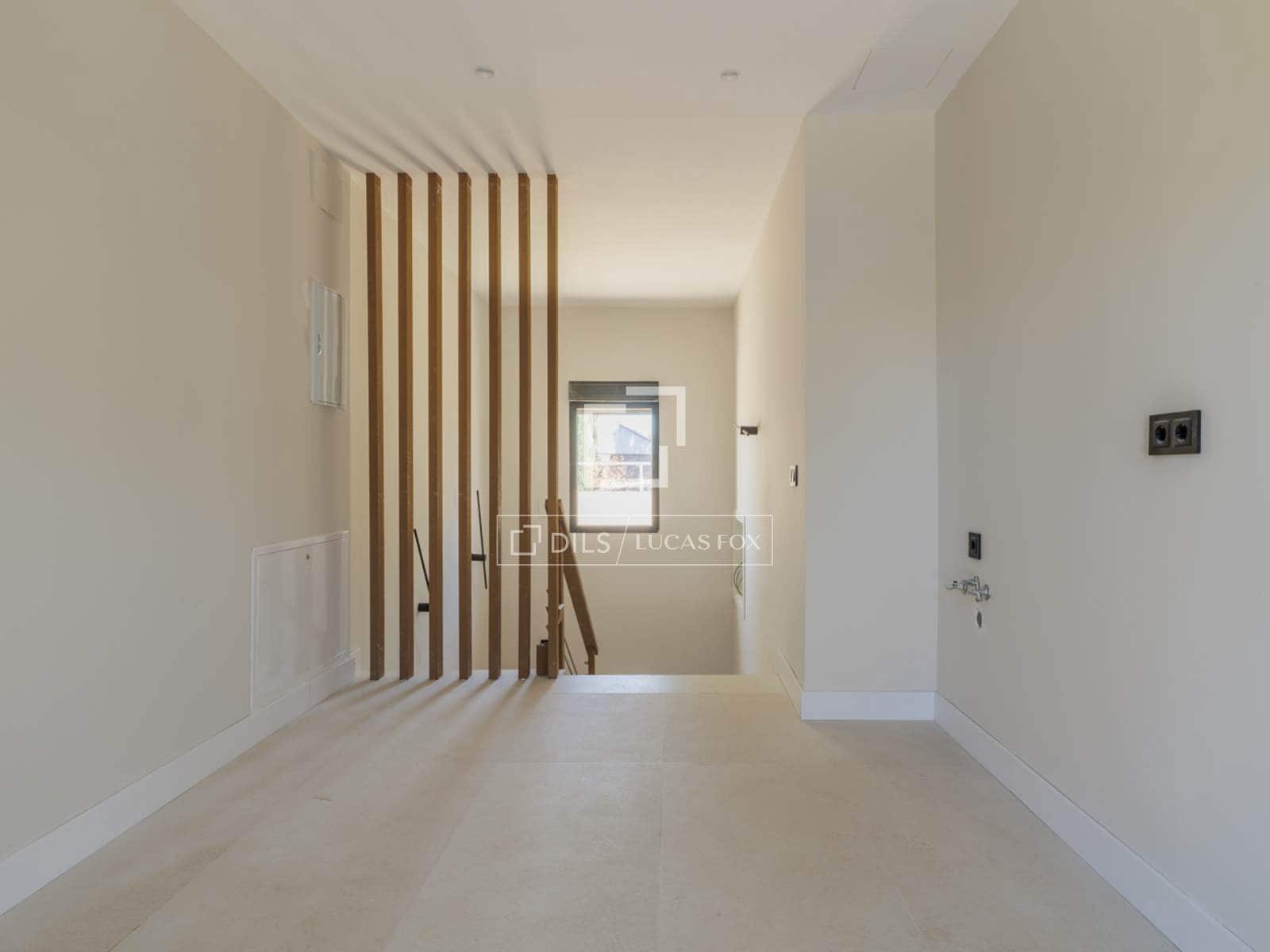 Chalet de 5 habitaciones en Boadilla del Monte en venta con piscina garaje - 3.250.000 € (Ref: 9473455)