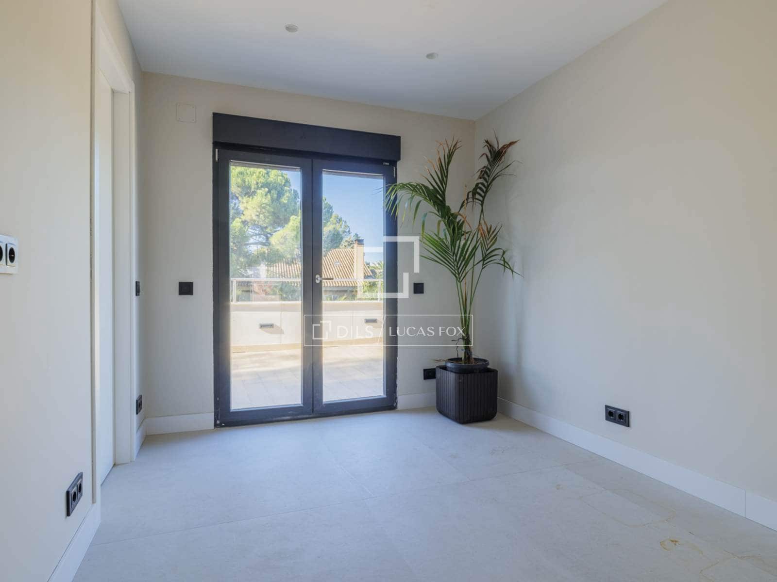 Chalet de 5 habitaciones en Boadilla del Monte en venta con piscina garaje - 3.250.000 € (Ref: 9473455)