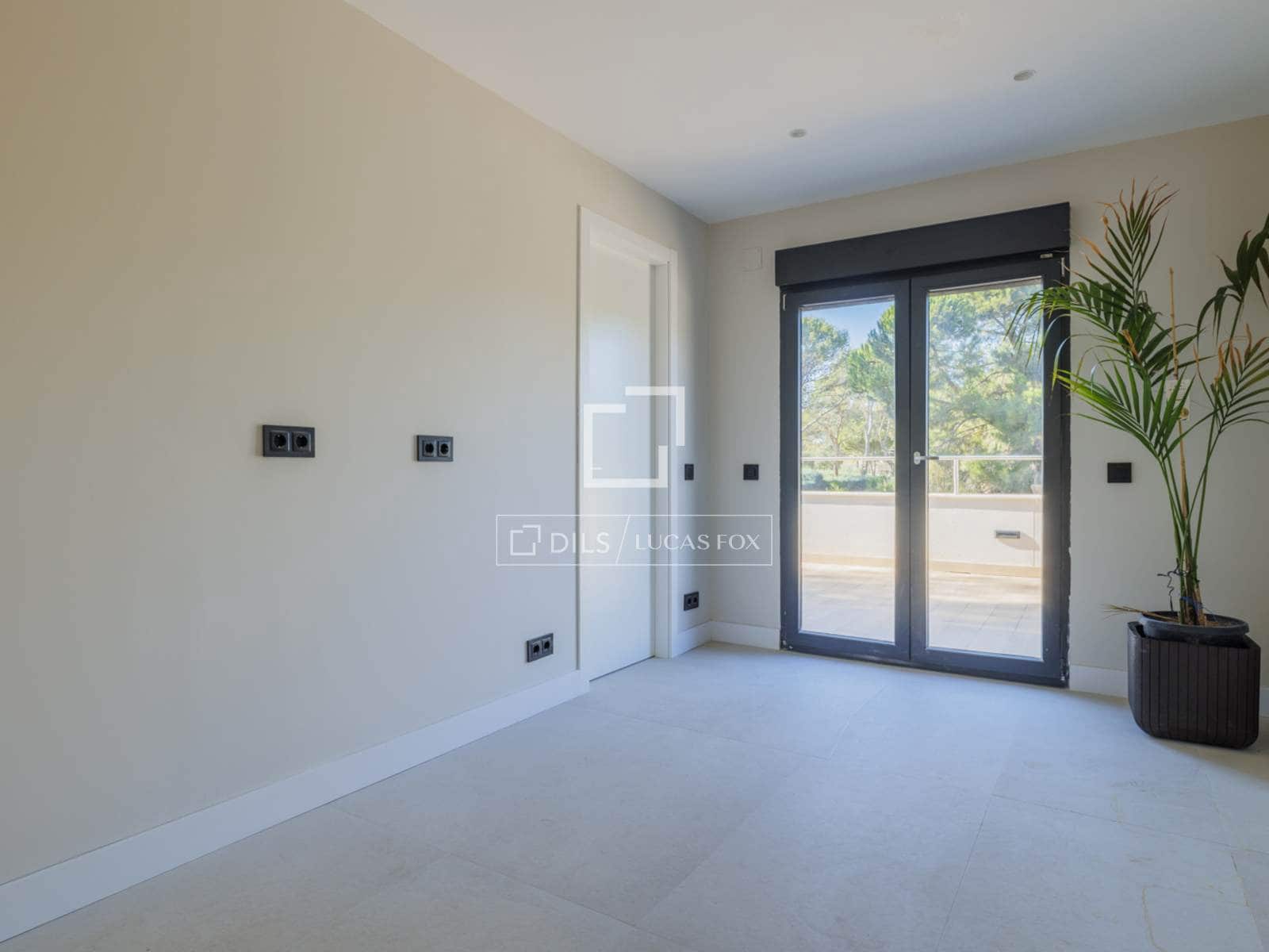 Chalet de 5 habitaciones en Boadilla del Monte en venta con piscina garaje - 3.250.000 € (Ref: 9473455)