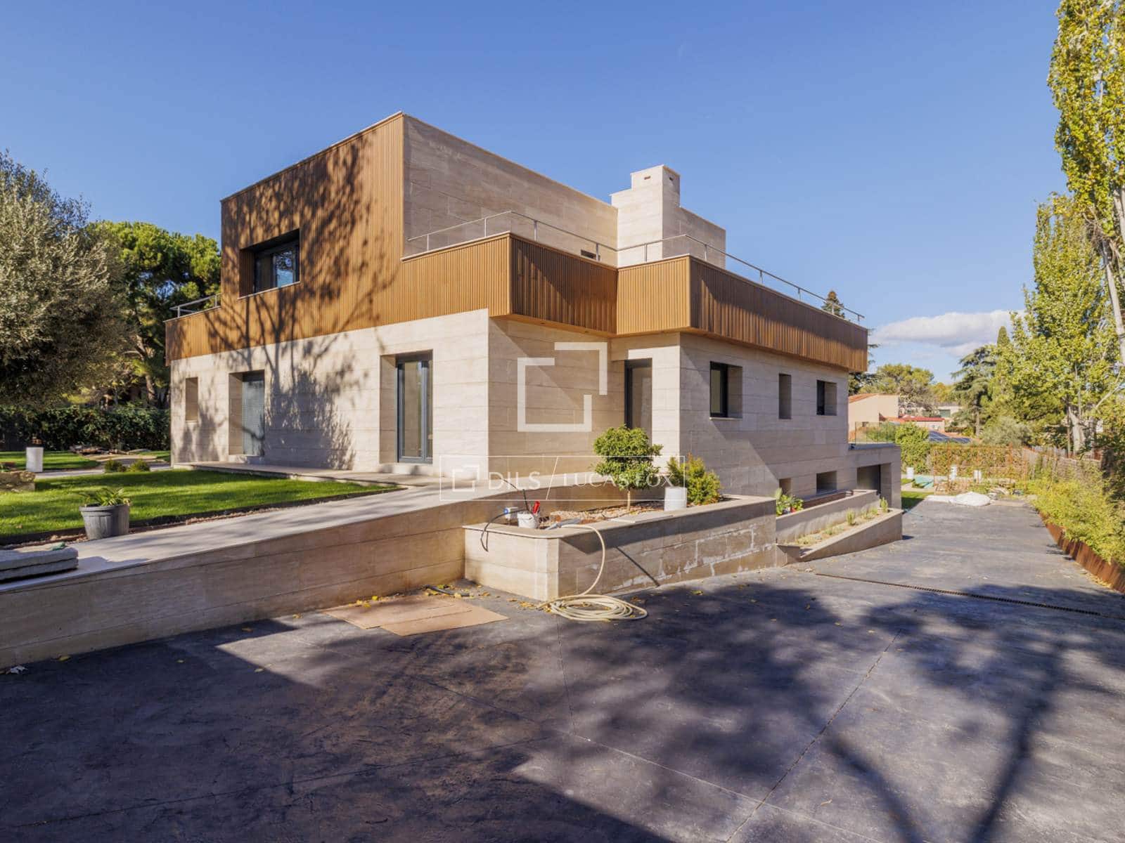 Chalet de 5 habitaciones en Boadilla del Monte en venta con piscina garaje - 3.250.000 € (Ref: 9473455)