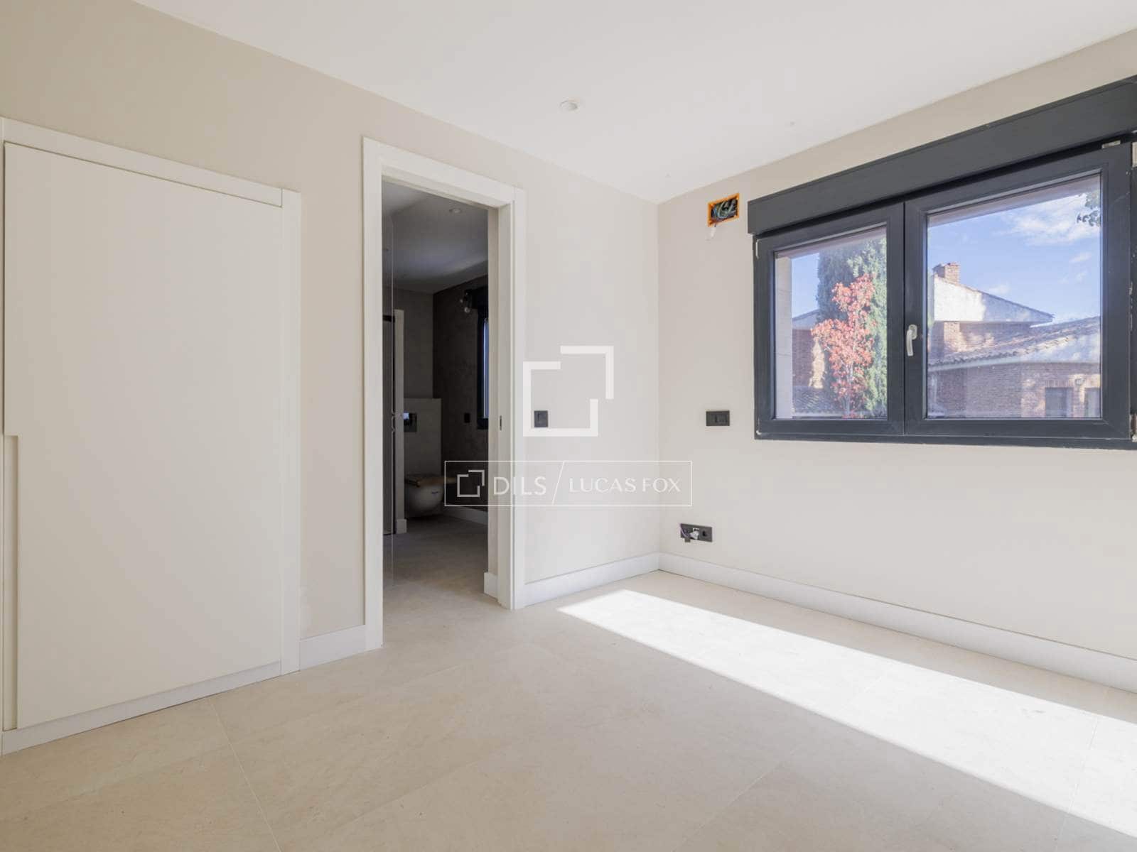 Chalet de 5 habitaciones en Boadilla del Monte en venta con piscina garaje - 3.250.000 € (Ref: 9473455)