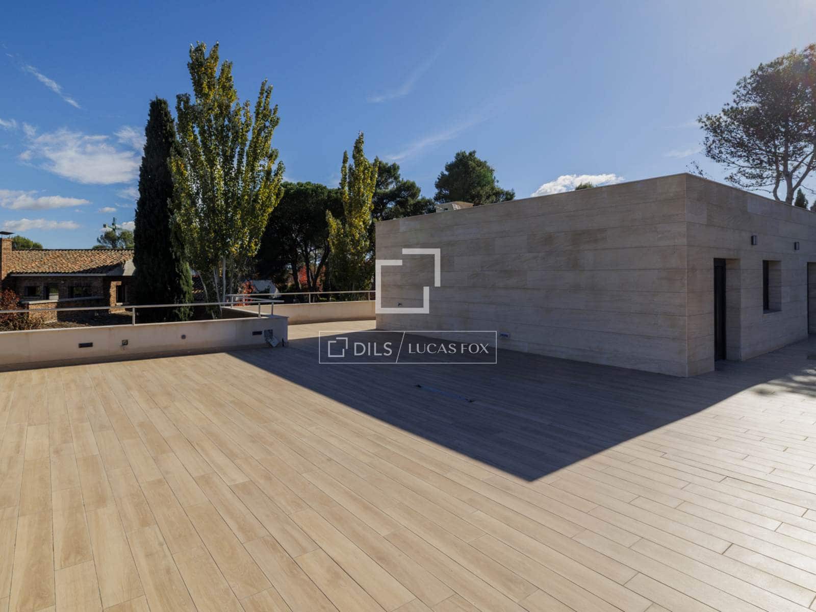 Chalet de 5 habitaciones en Boadilla del Monte en venta con piscina garaje - 3.250.000 € (Ref: 9473455)