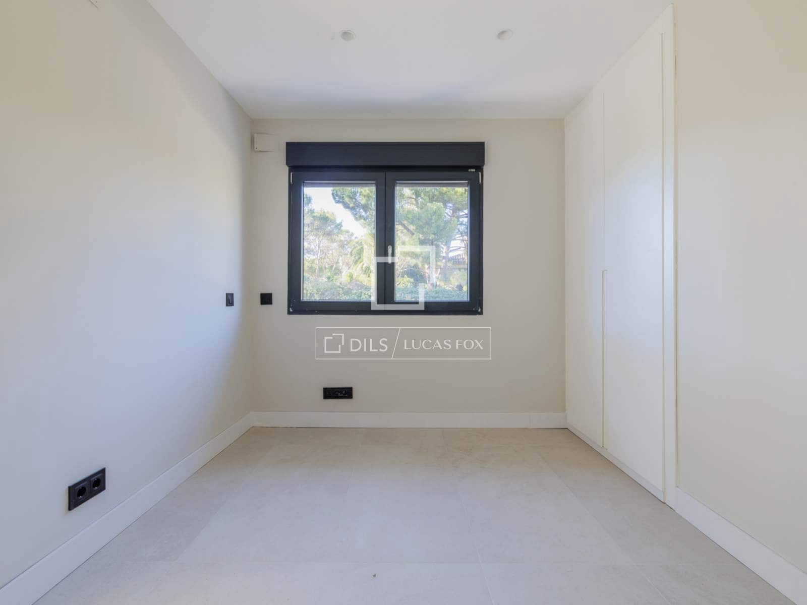 Chalet de 5 habitaciones en Boadilla del Monte en venta con piscina garaje - 3.250.000 € (Ref: 9473455)