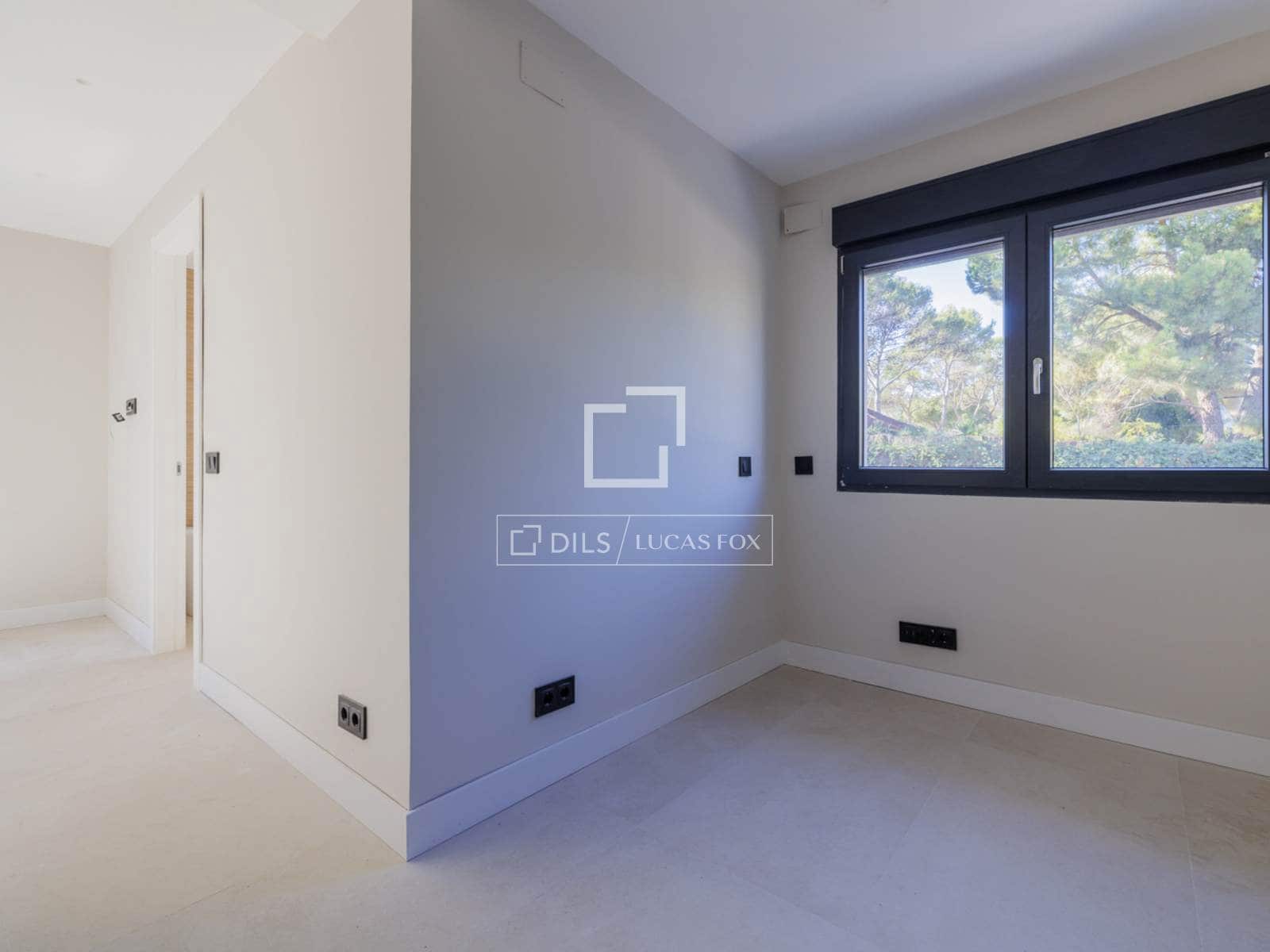 Chalet de 5 habitaciones en Boadilla del Monte en venta con piscina garaje - 3.250.000 € (Ref: 9473455)