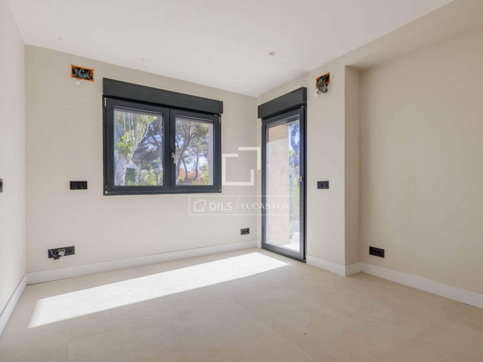 Chalet de 5 habitaciones en Boadilla del Monte en venta con piscina garaje - 3.250.000 € (Ref: 9473455)