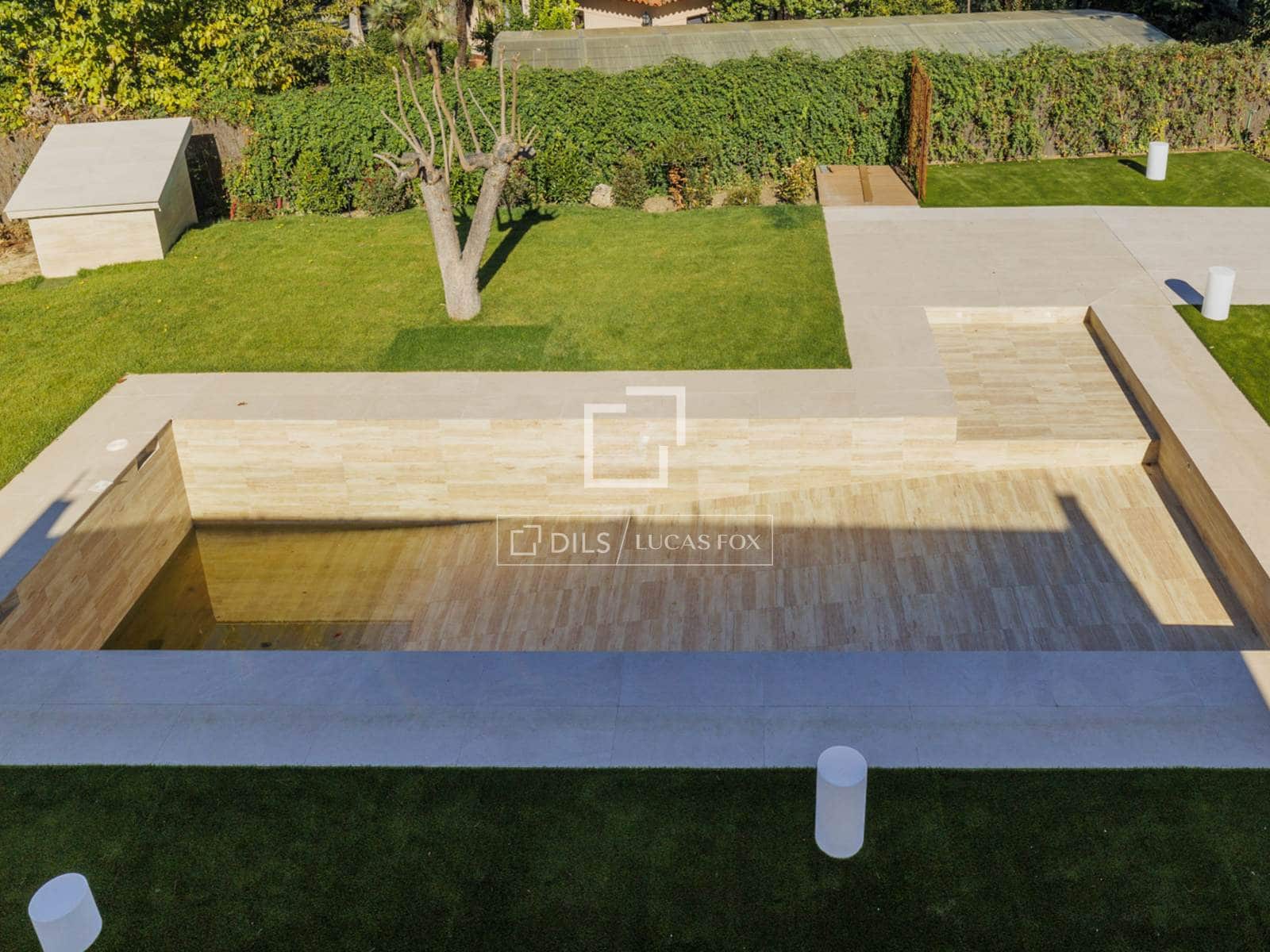 Chalet de 5 habitaciones en Boadilla del Monte en venta con piscina garaje - 3.250.000 € (Ref: 9473455)